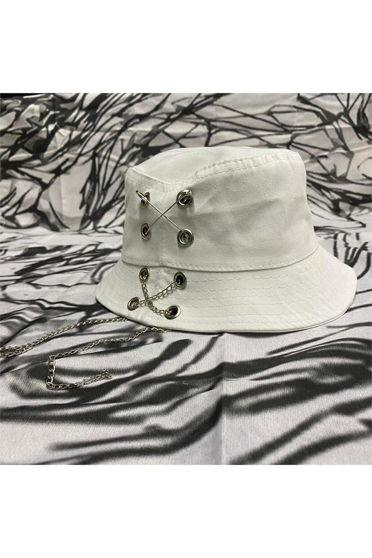 Köstebek-White Chain Safety Pin Piercing Bucket Hat 1