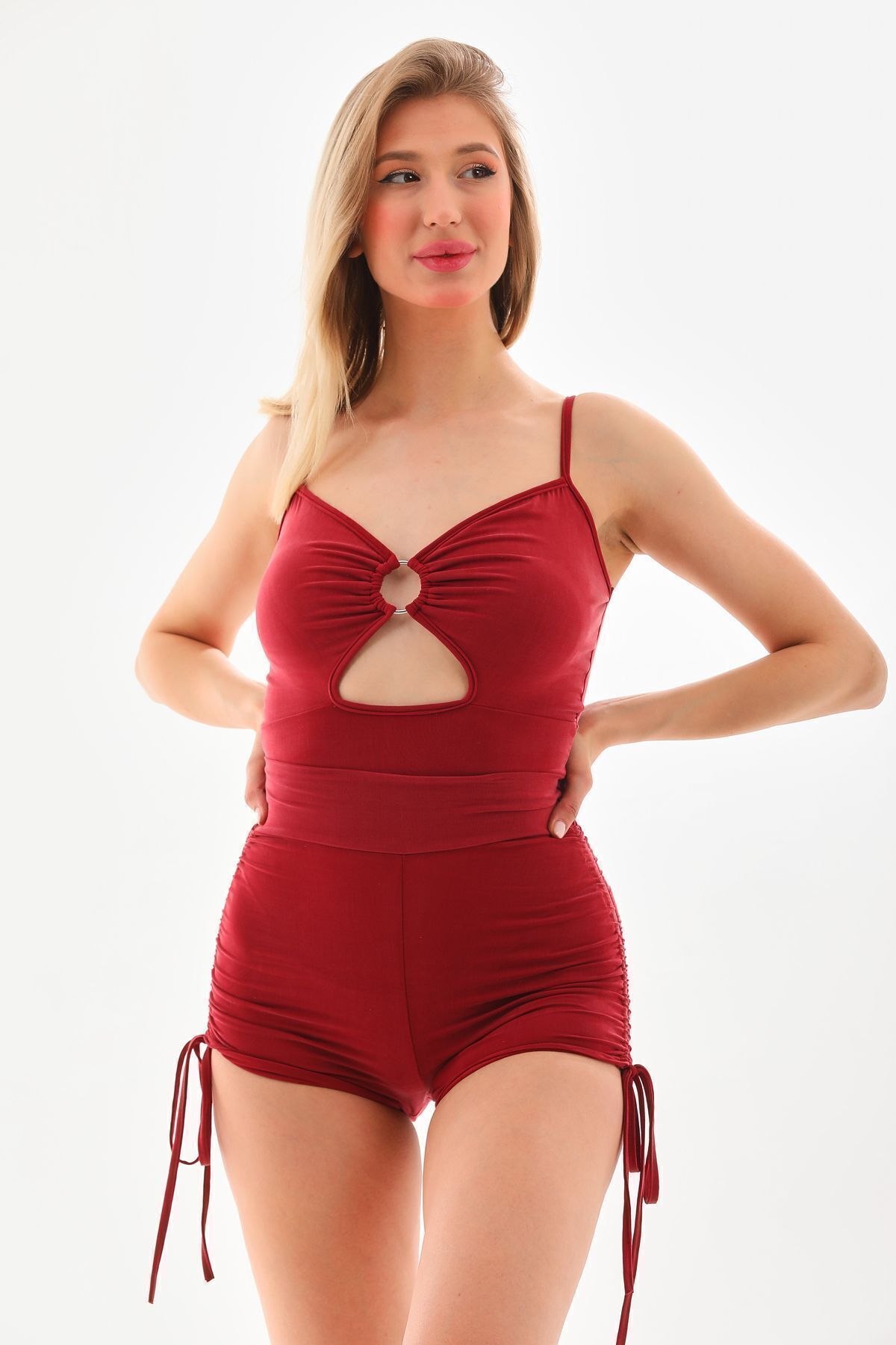 Rosy Live in style-High Waist Gathered and Open Shorts with Piping on the Sides 6