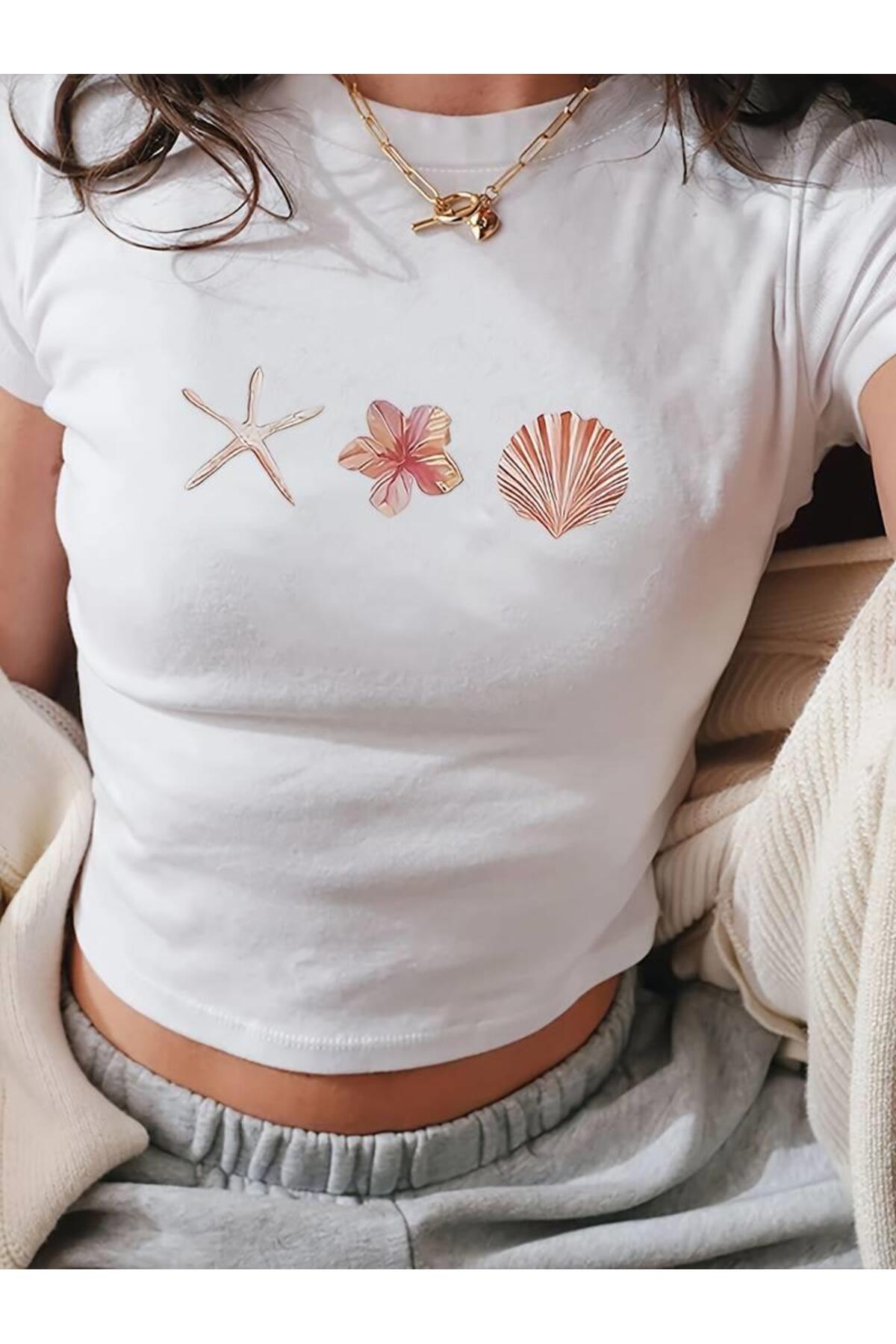 Touz Moda Kemer Boy Denizyıldızı ve Kabuk ve Çiçek Desenli Crop