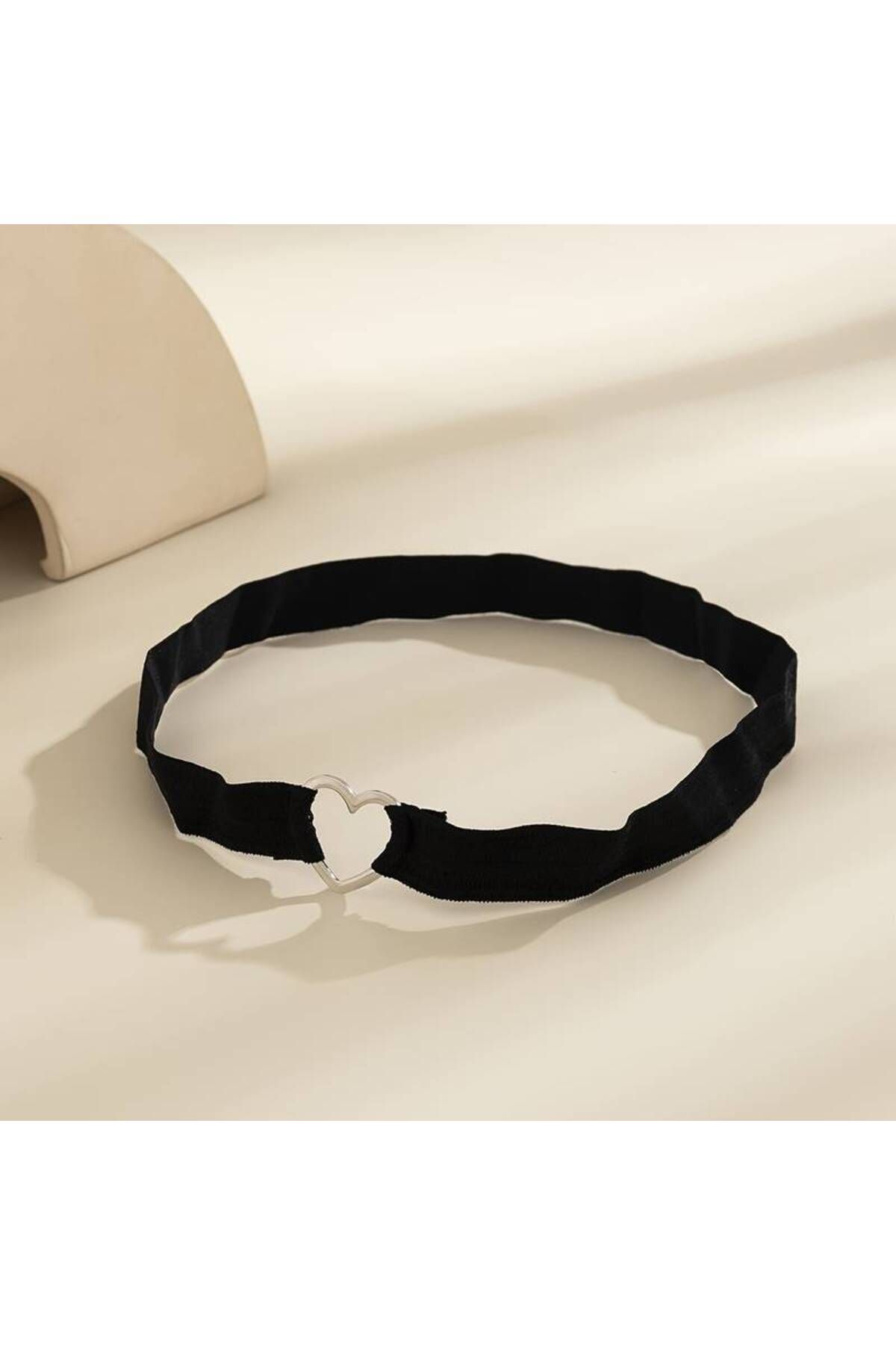 Siyah Harness Bacak Aksesuarı Kalp Detaylı