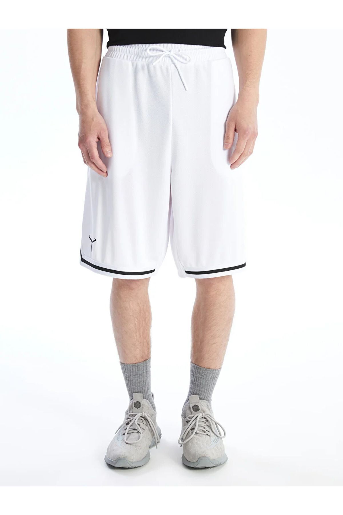 complete the look image