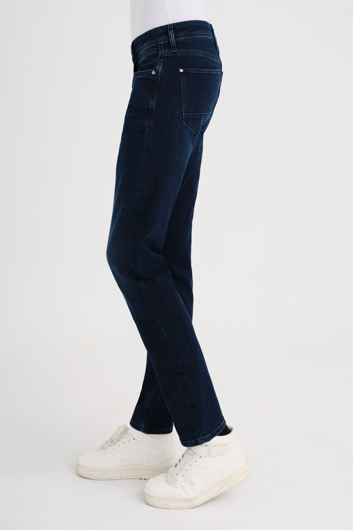 Loft 2033783 Dark Blue Men s Terry Brown Slim Fit Regular Waist Shrinkable Leg Jeans Trendyol