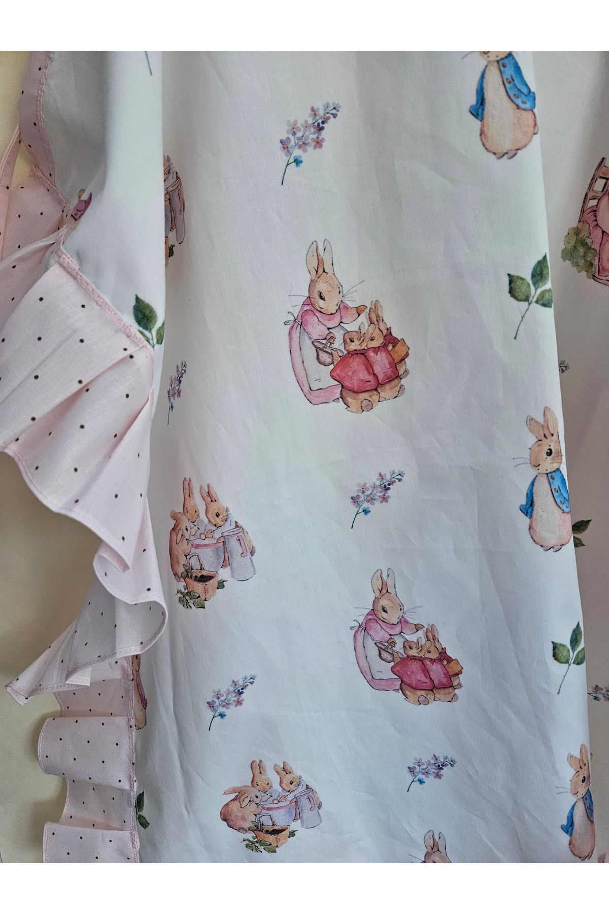 Leylace Pembe Peter Rabbit desenli pamuk poplin kumaş, balenli bebek emzirme önlüğü, örtüsü 13 fotoğrafı 5 (önizleme)