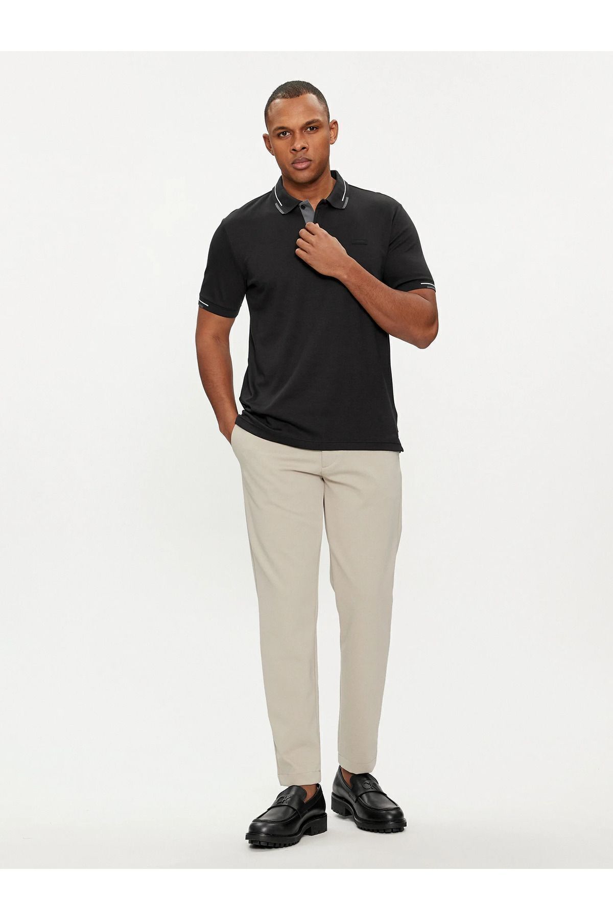 تی شرت یقه پولو مشکی مردانه آرم چوگان ارگانیک پنبه سیاه k10k112477 beh Calvin Klein