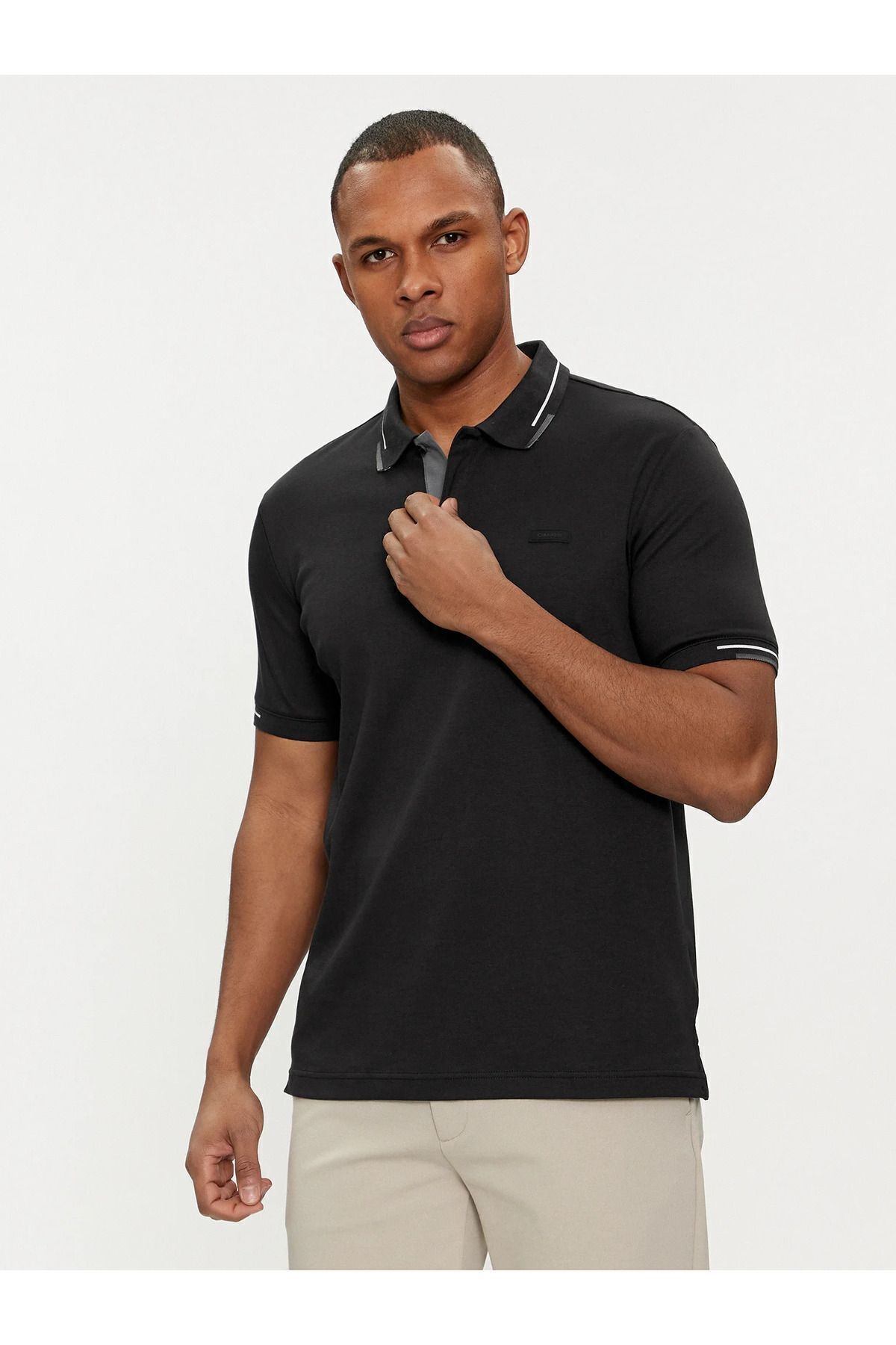 تی شرت یقه پولو مشکی مردانه آرم چوگان ارگانیک پنبه سیاه k10k112477 beh Calvin Klein
