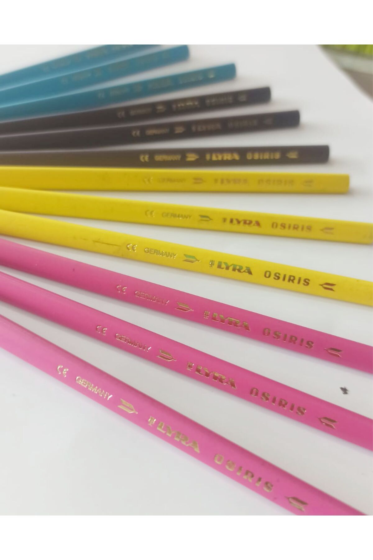 LYRA-Osiris 12-Piece Pencil Set - Triangle Design 2