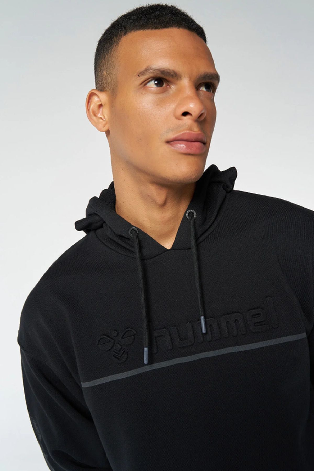 سویشرت مشکی مردانه سیاه 921645 2001 عرق چاپی جلوی hummel