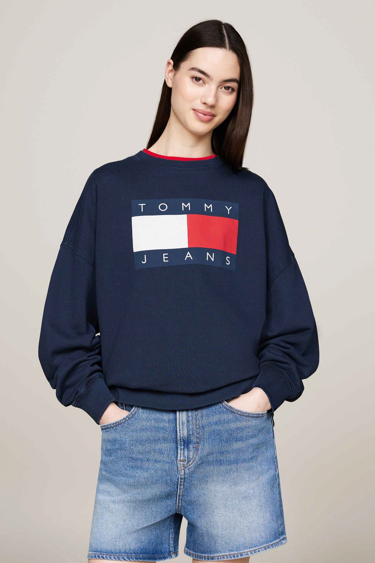 Tommy flag crew top