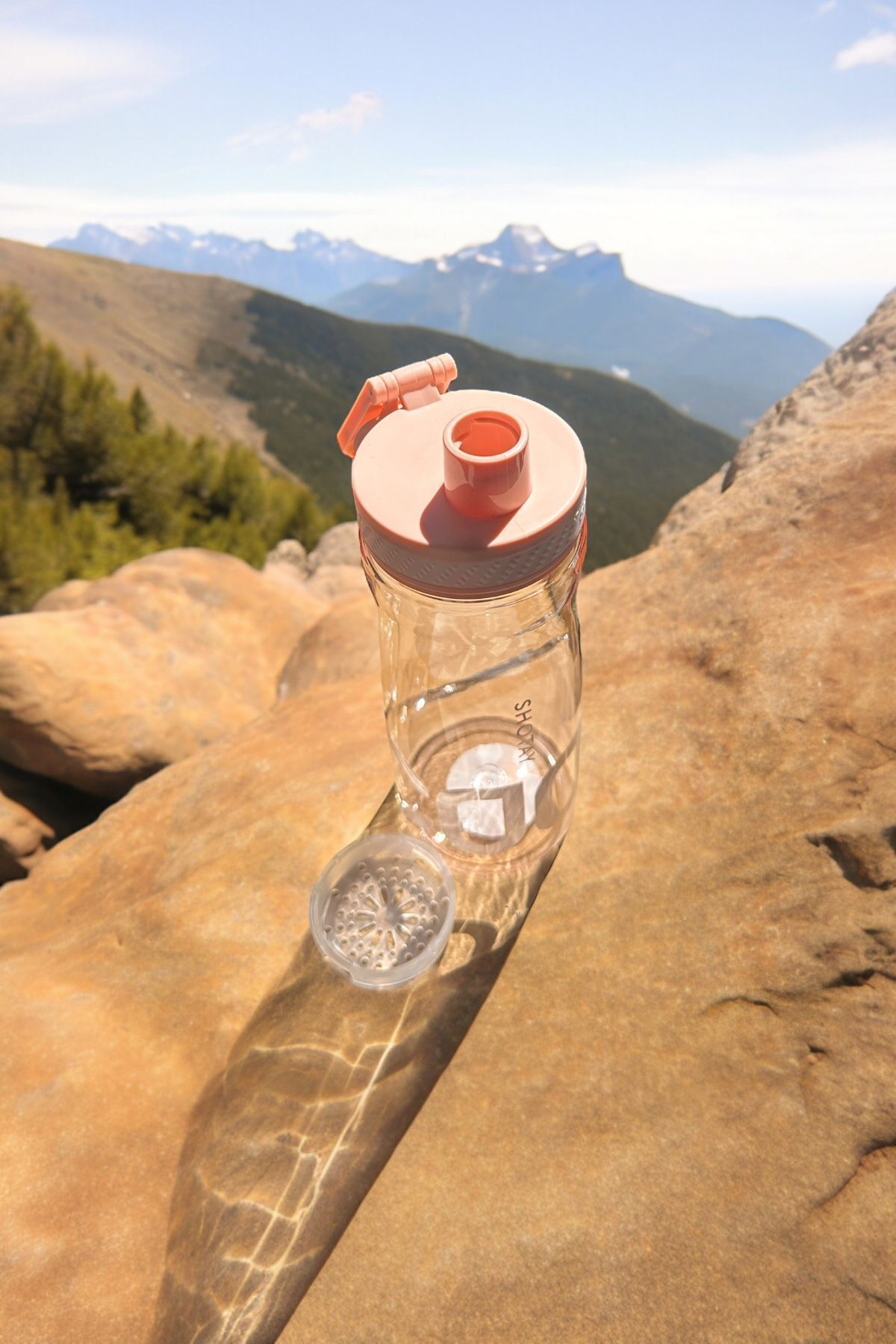 YDGR-630 ml Cool Shaker Drinker - Convenience and Elegance, with Rotatable Lid, with Finger Strap 3