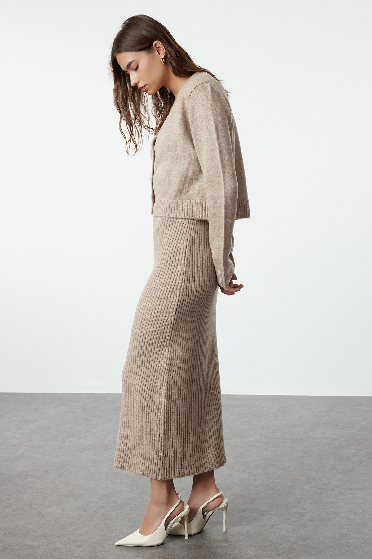 trendyol-modest-womens-brown-flat-long-casual