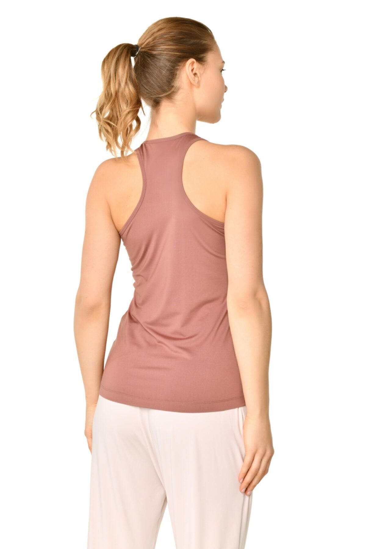 complete the look image