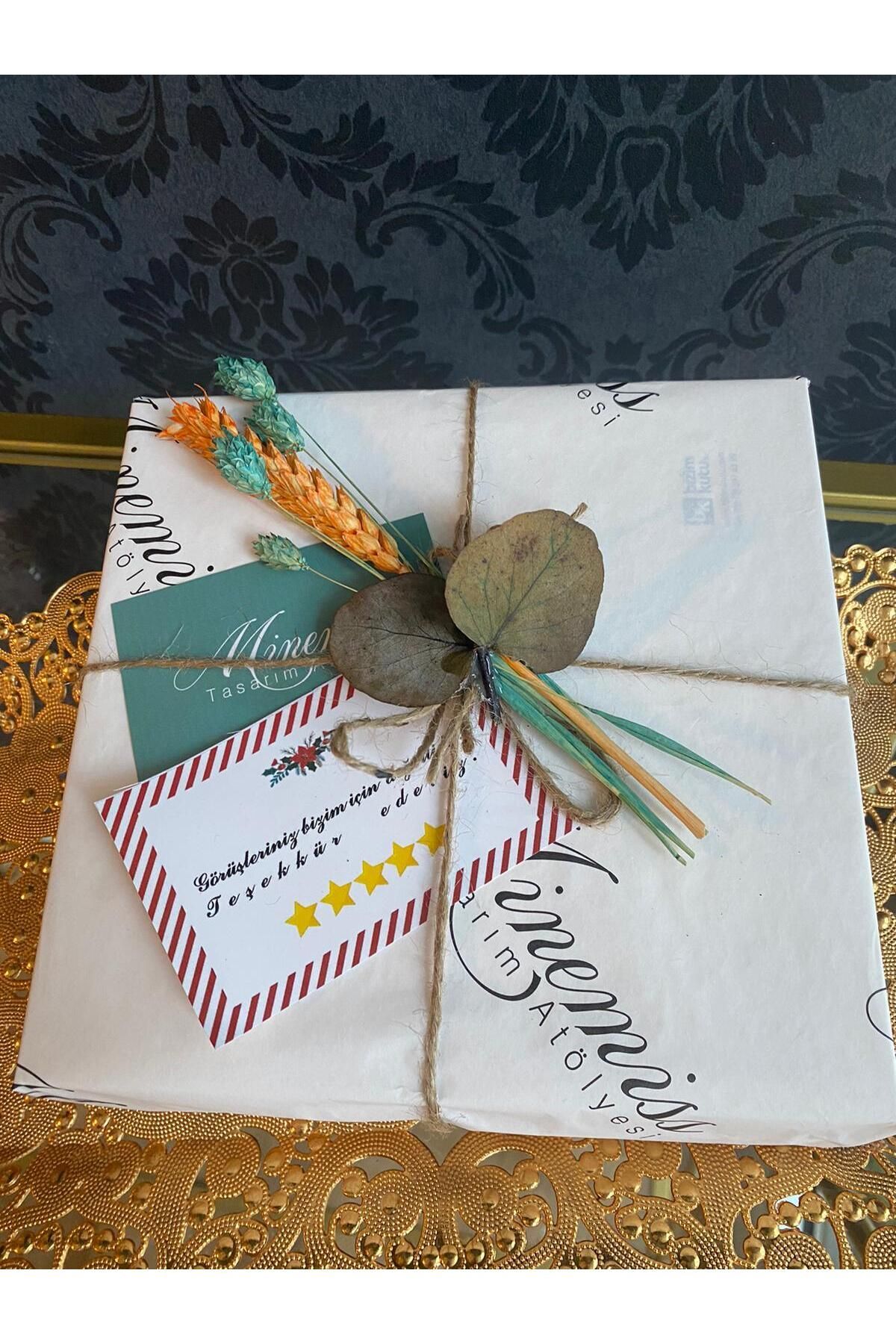 Minemiss Tasarım Lüks Kutulu İsme Özel Tasarımlı Kız-Erkek Bebek Çikolatası 60 Adet Dogum-Yaş Günü-Hediyelik Çikolata fotoğrafı 4 (önizleme)