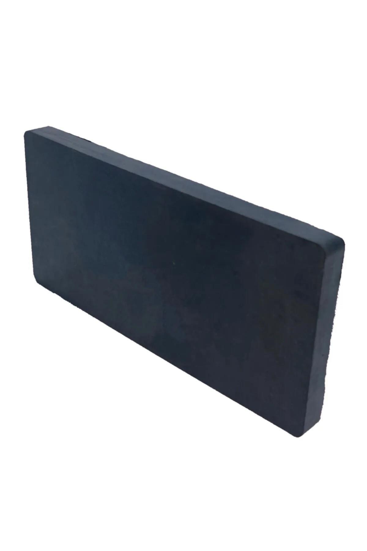 TAKOZ SİYAH LASTİK TAKOZ YARIMLIK 1/2