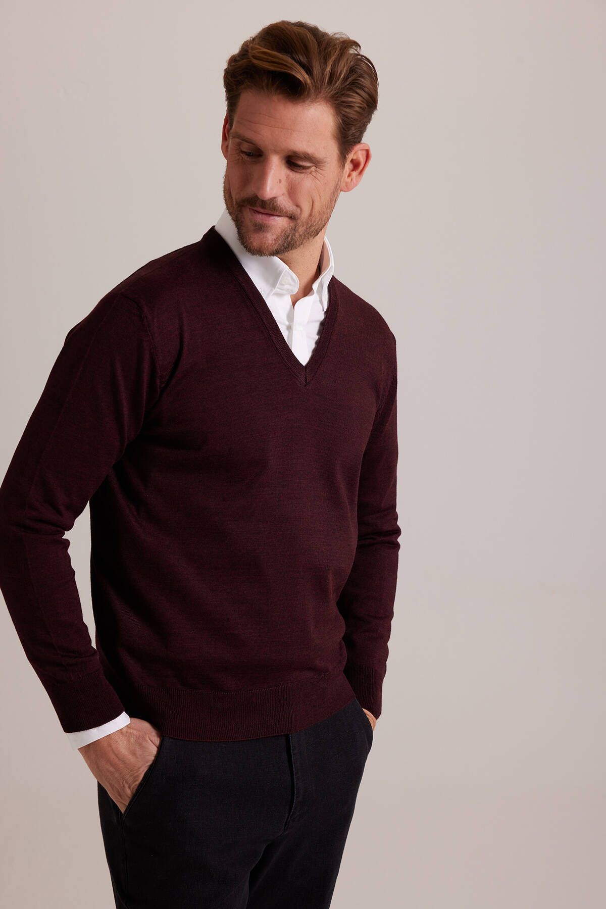 Ysf-Men's Claret Red V-Neck Classic Plain Knitwear 4