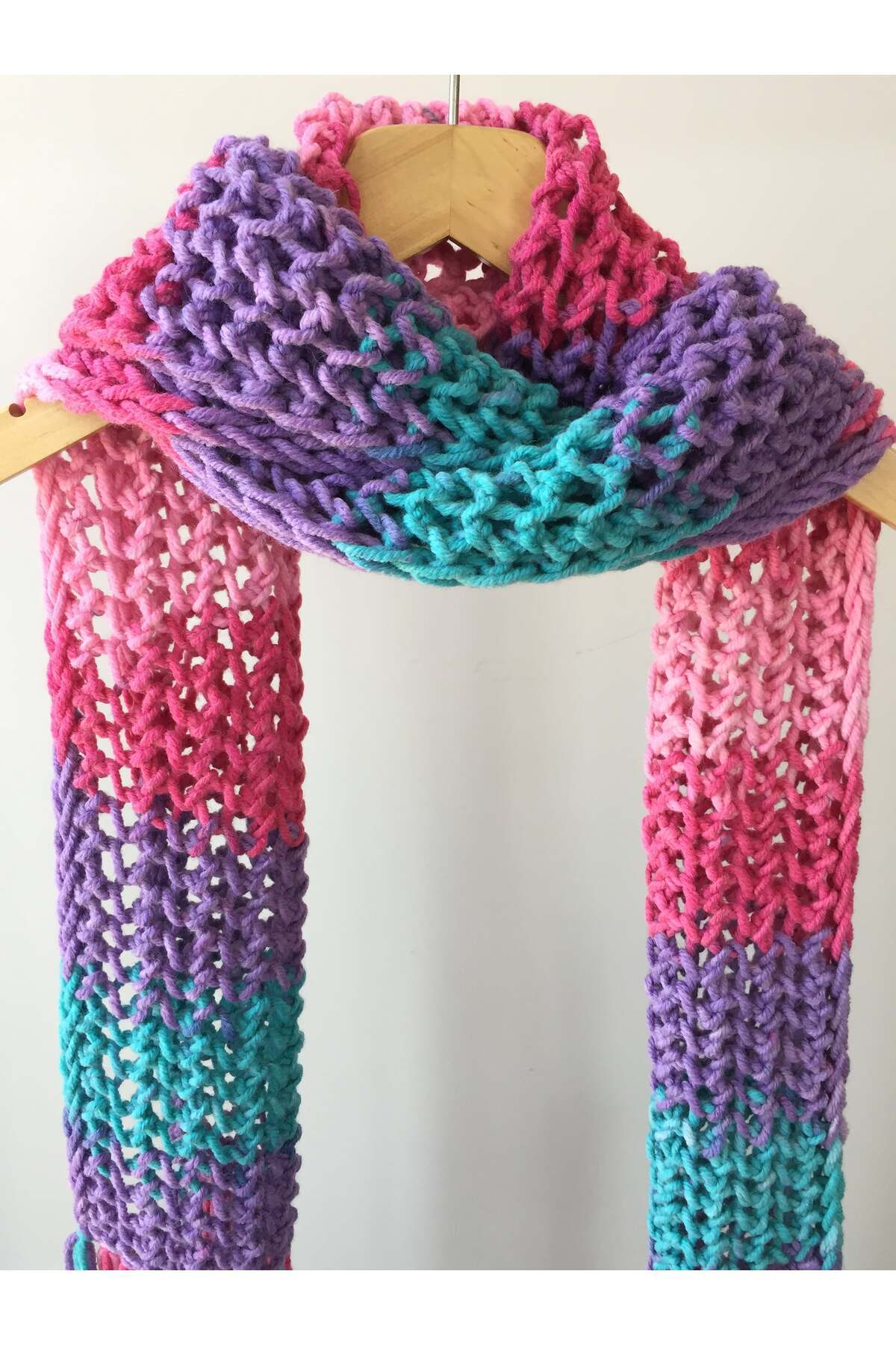 Mora Örgü  Mora Knit Atkı El Örgüsü % 49 Yün Jumbo Kalın İp Püsküllü Özel Örgü Atkı - Görsel 5