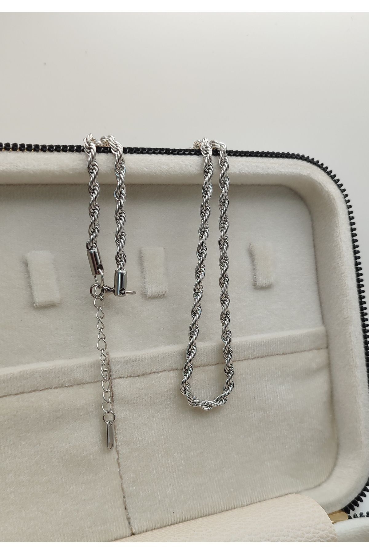 Kadın Kolye Lüks 4mm Çelik Burgu Zincir Kadın Çelik Kolye 
