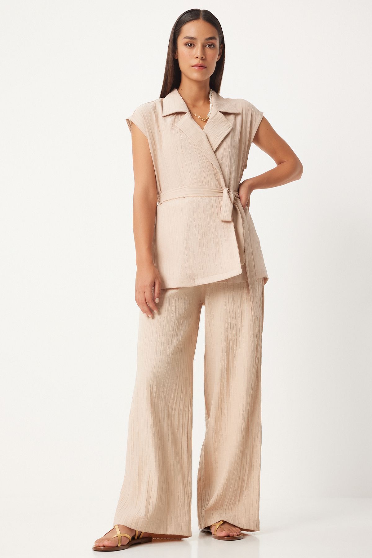 complete the look image
