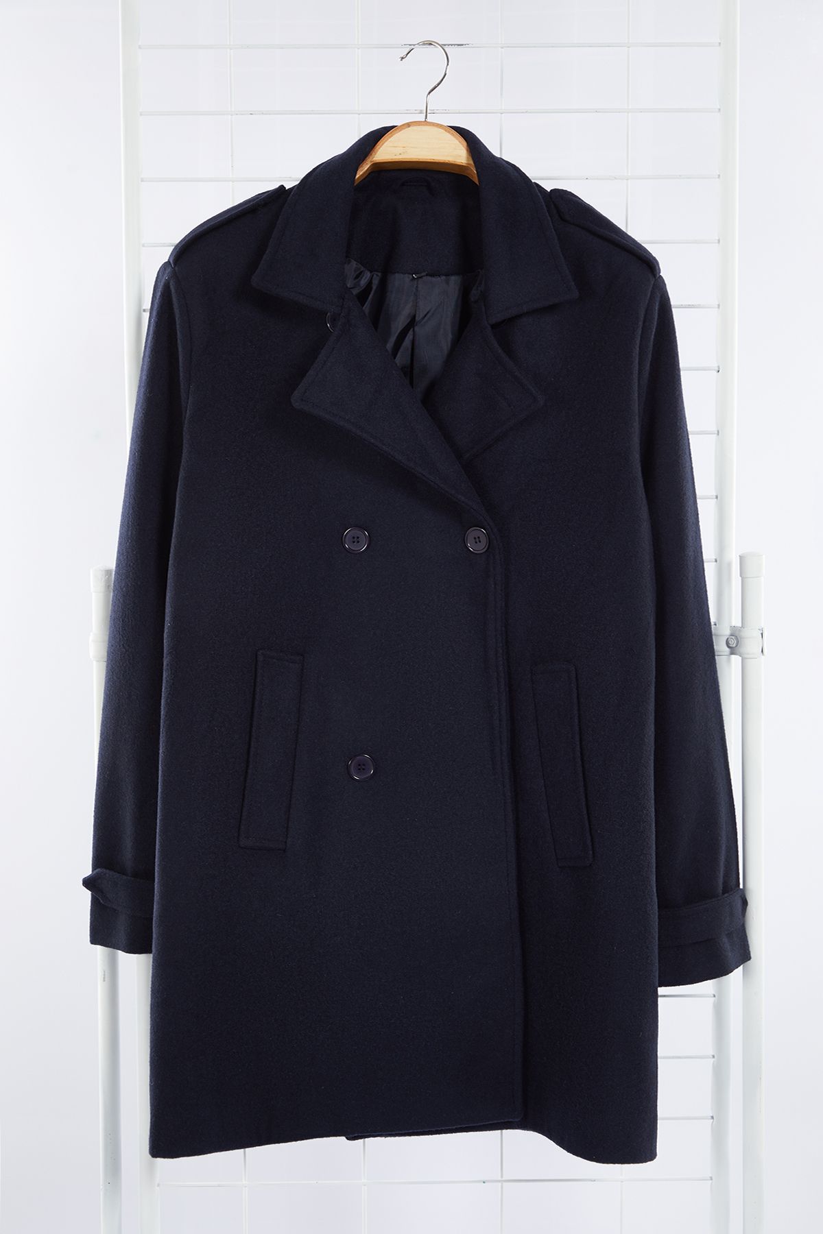 Trendyol Collection-Herren Wintermantel aus Wollmischung in Marineblau mit Prägung - Regular Fit TMNAW25KB00003 11