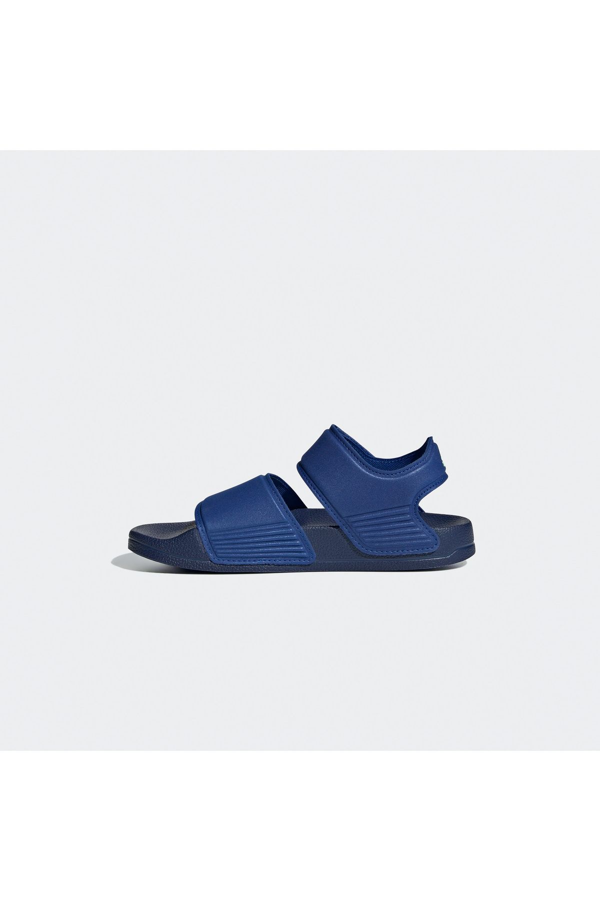 صندل آبی دخترانه و پسرانه بچگانه های بچه Adilette لباس ورزشی adidas