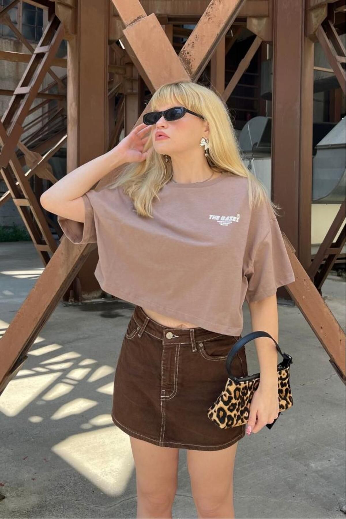 Bases-Tricou crop oversize imprimat 5