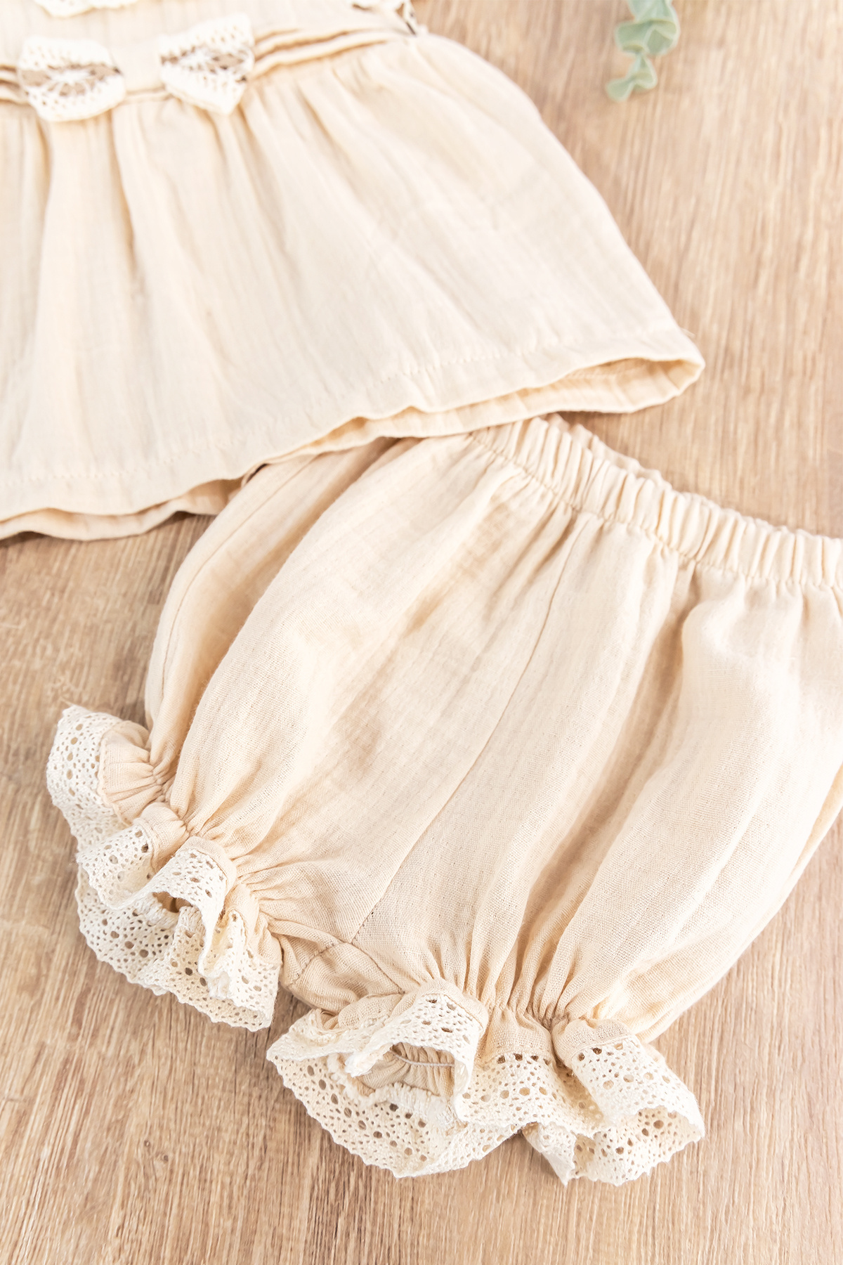 Babymod Güpürlü Müslin Kız Bebek Elbise Bebek 2'li Takım fotoğrafı 3 (önizleme)