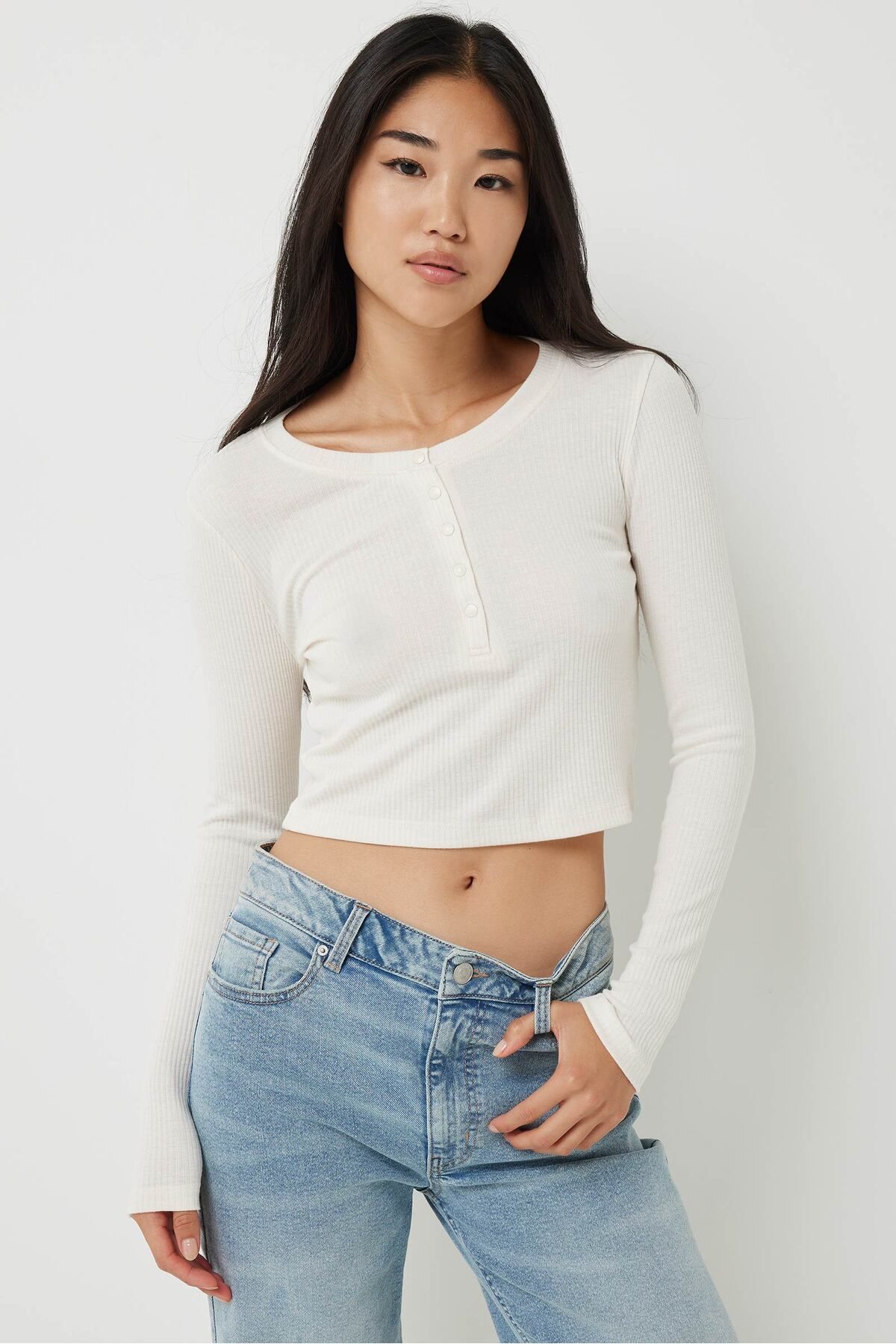complete the look image