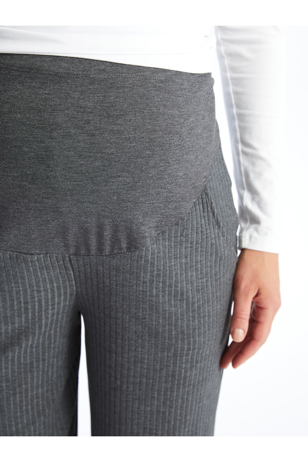 LC Waikiki-Maternity Pants - Elastic Waist and Abdominal Panel 5