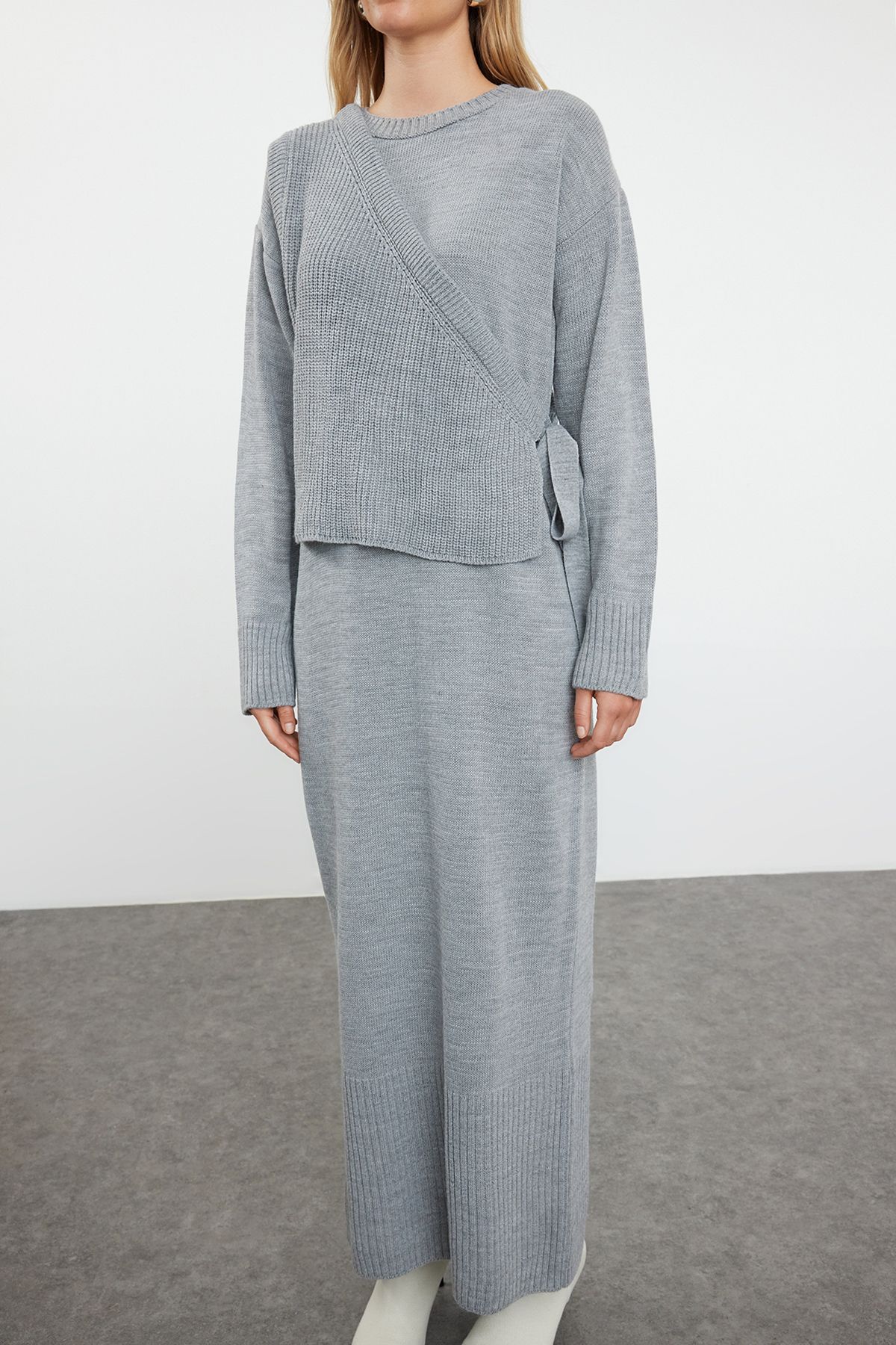 trendyol-modest-womens-straight-long-casualda
