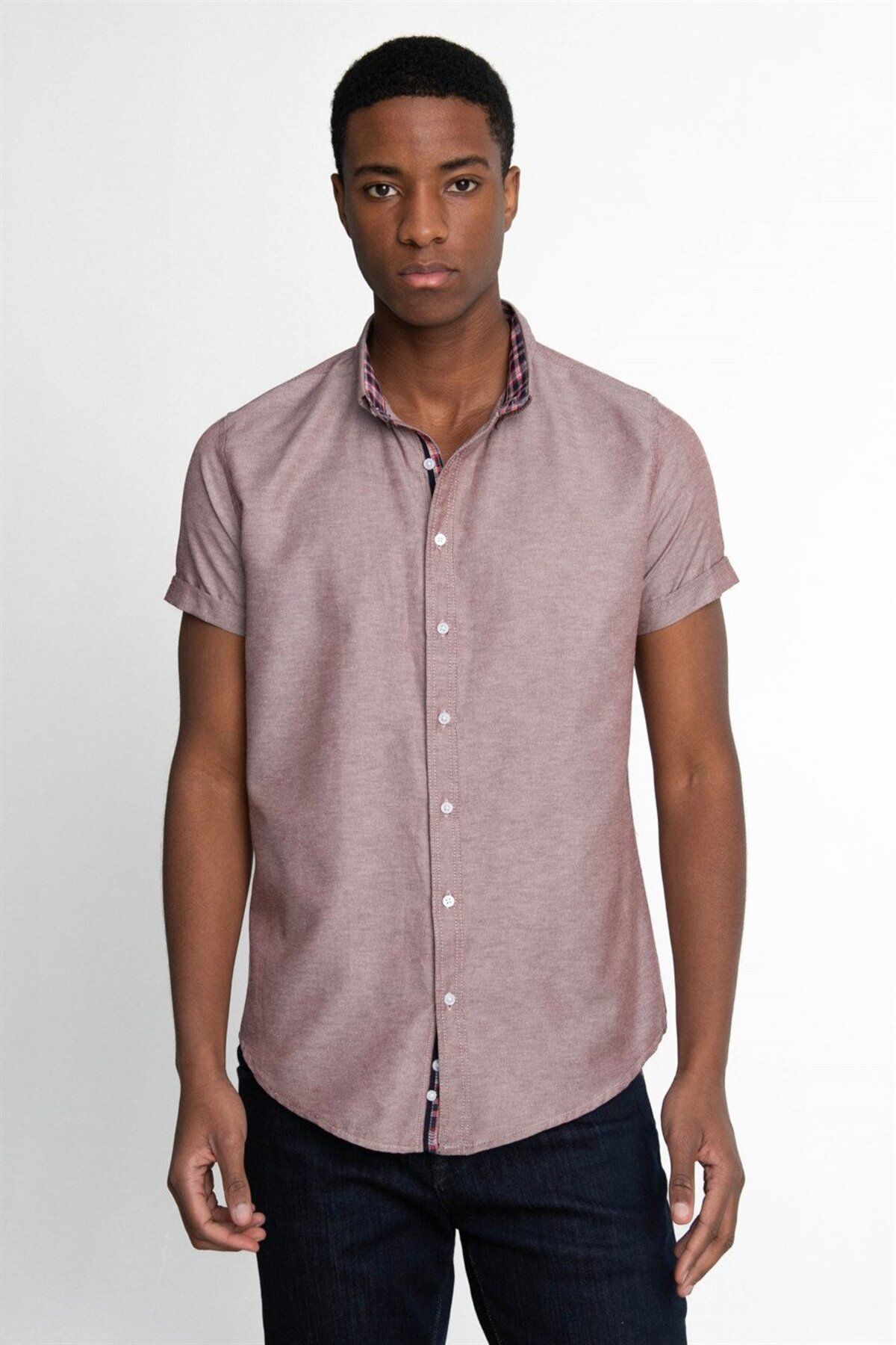 Tudors-Men's Oxford Cotton Shirt - Slim Fit, Easy Iron, Burgundy Button Collar, Short Sleeve 2