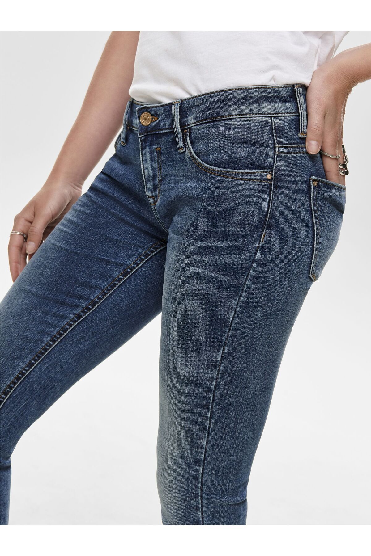 ONLY-Skinny Jeans Onlcoral Sehr niedrige Taille Skinny Fit Jeans 6