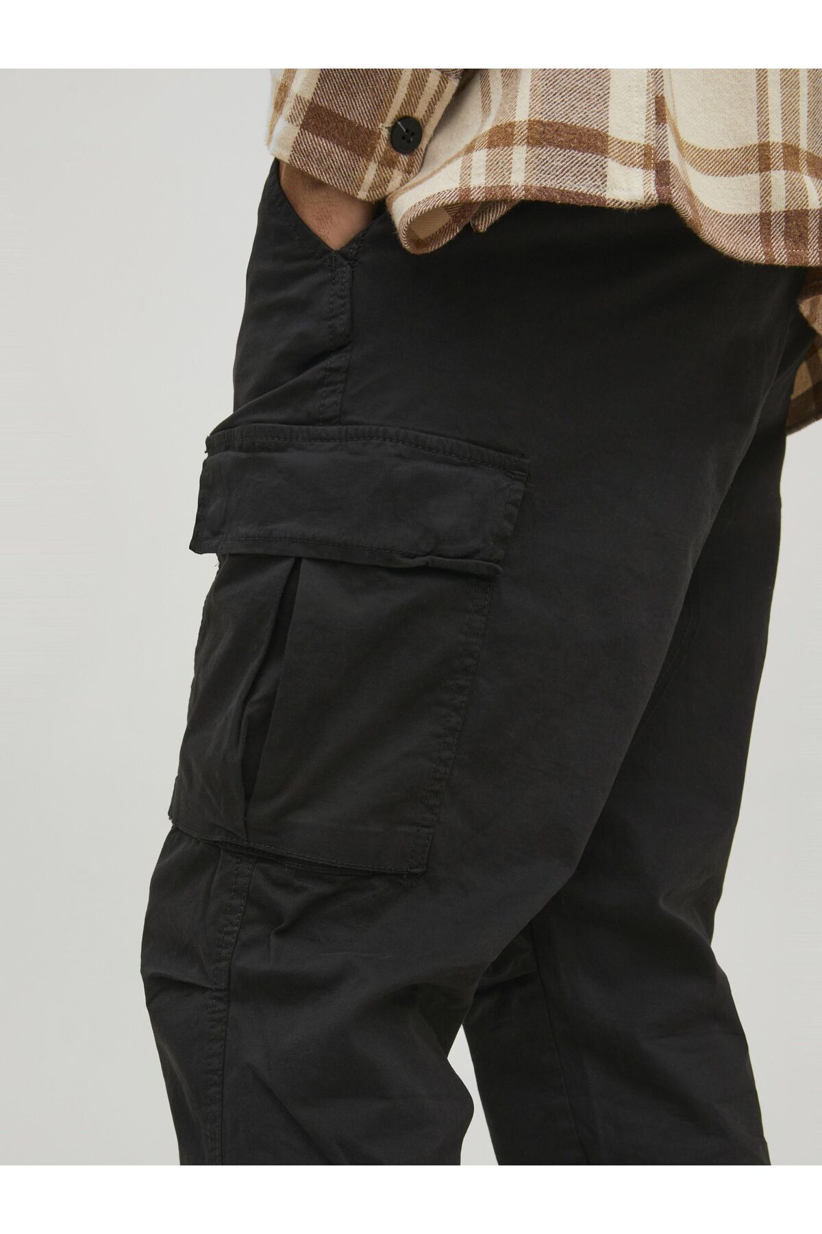 شلوار جک اند جونز مردانه پنبه ای مشکی جین راسته Slim Fit/اسلیم فیت فاق بلند   کارگو Daily/روزانه | Jack & Jones 12216664 PK - تصویر 6
