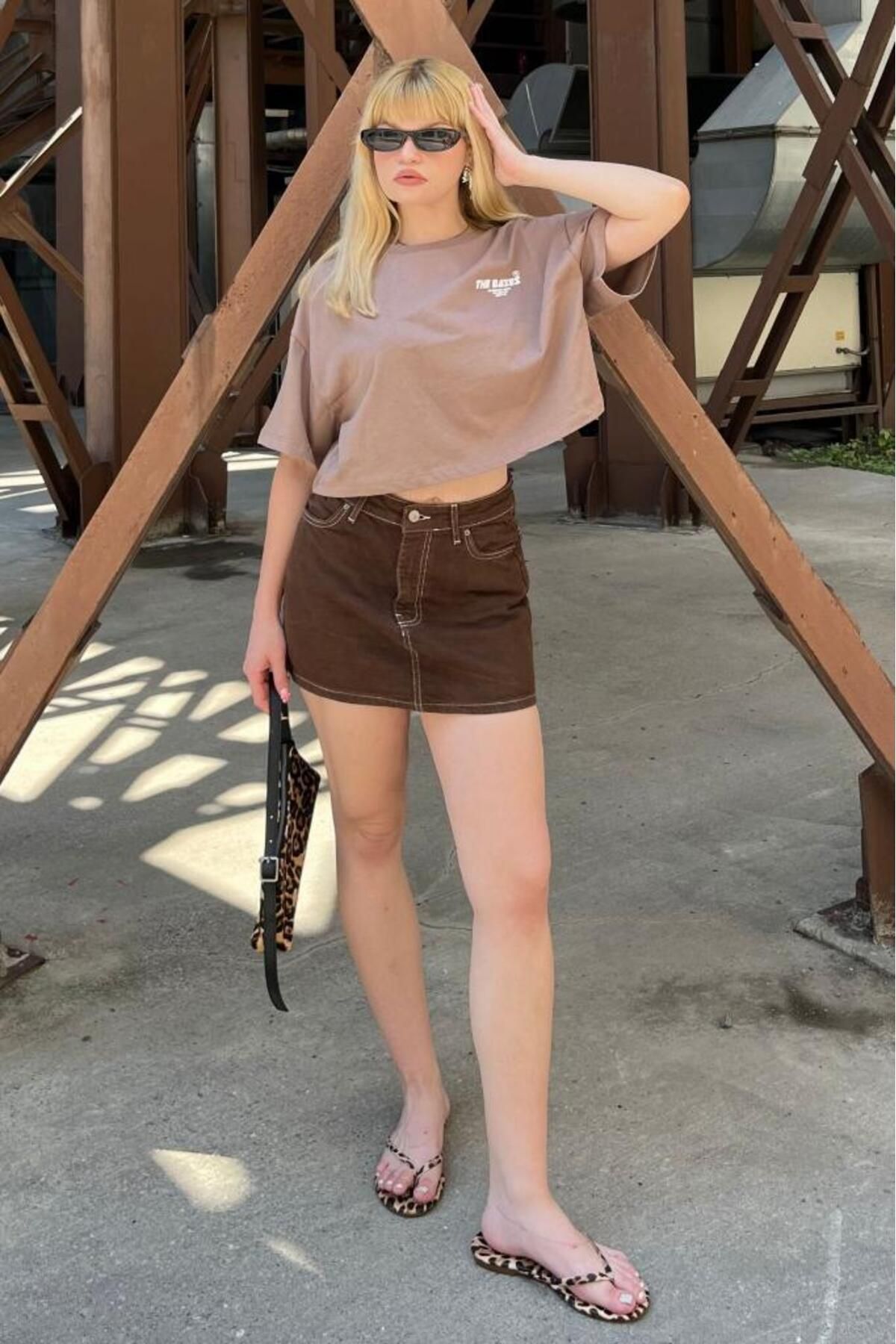 complete the look image