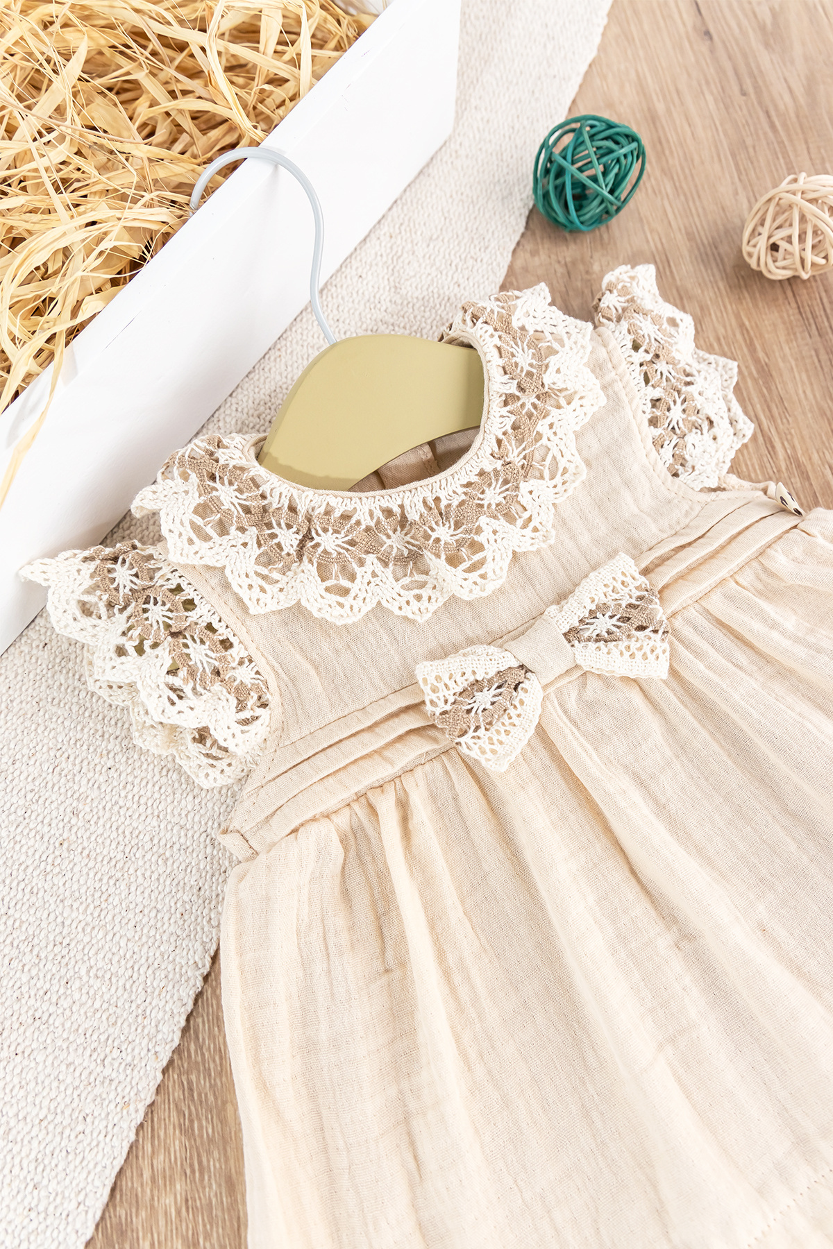 Babymod Güpürlü Müslin Kız Bebek Elbise Bebek 2'li Takım fotoğrafı 2 (önizleme)