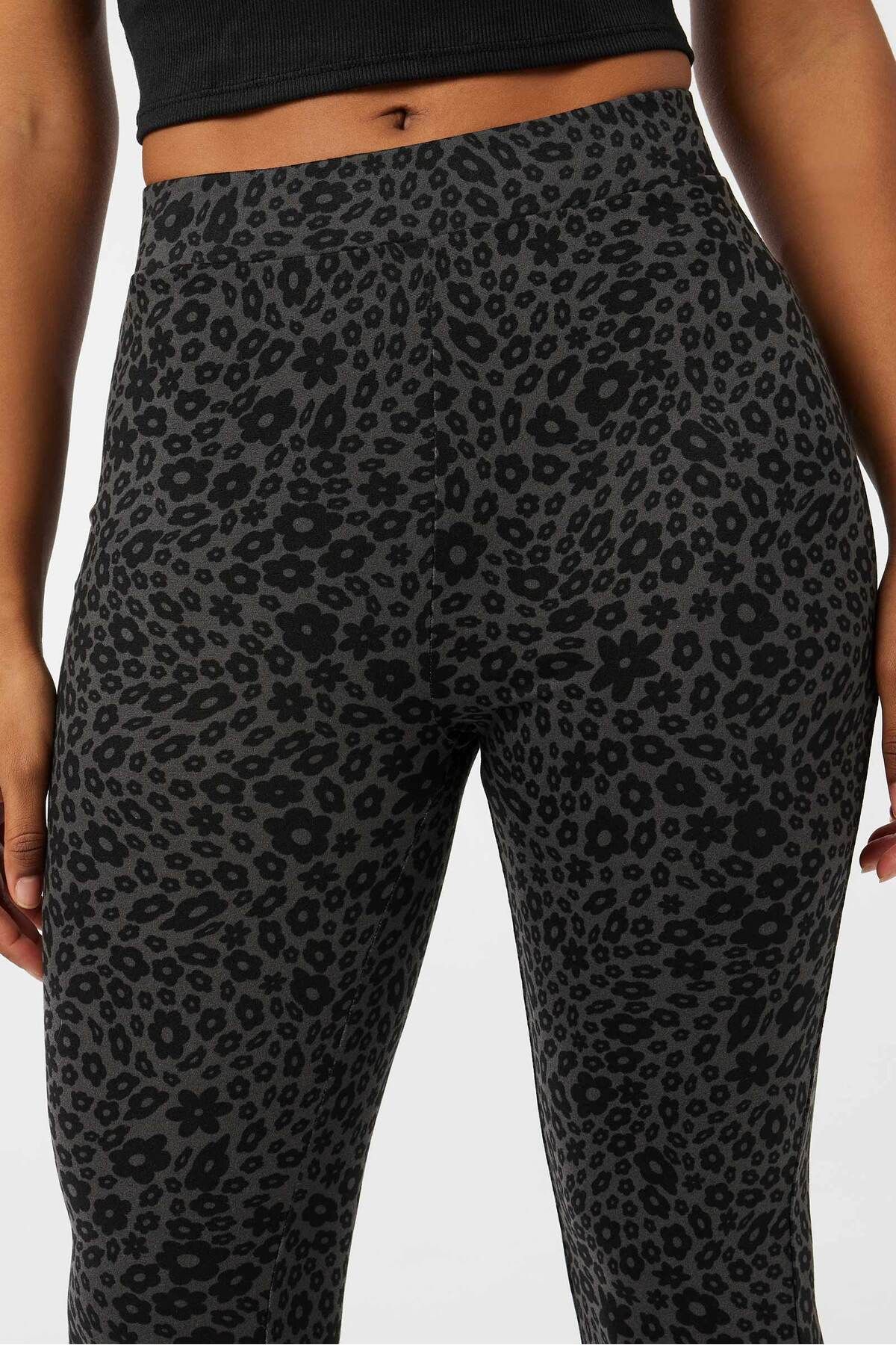 Ardene-Printed Flare Pants 3