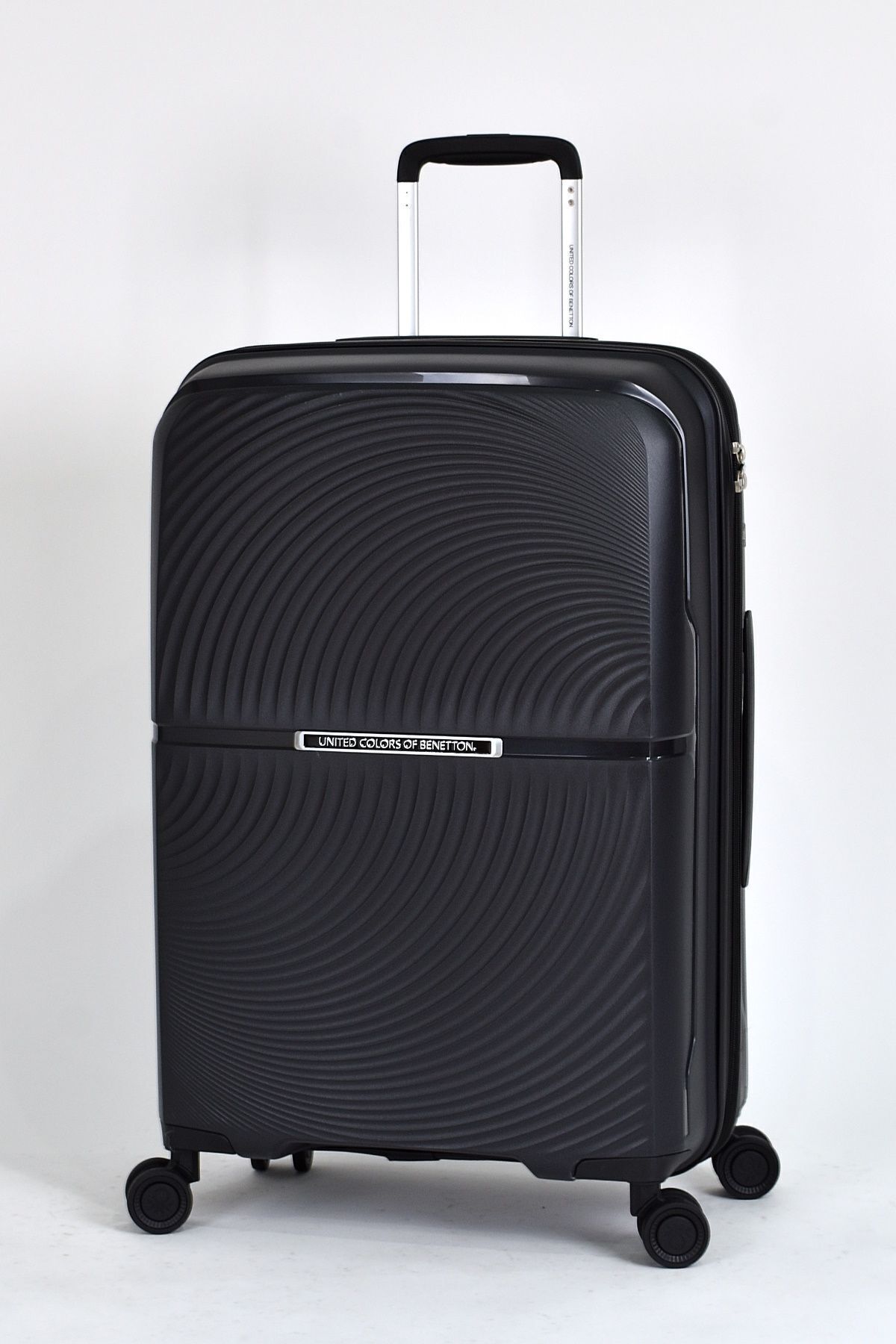 یونایتد کالرز آو بنتون چمدان نشکن سایز متوسط، پلی‌پروپیلن BNT2000