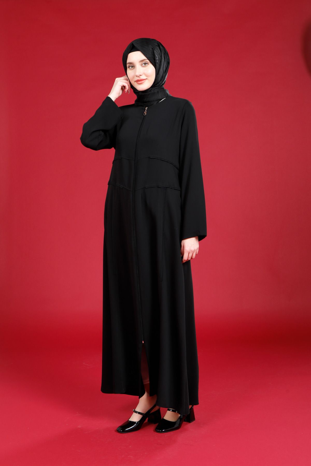 مانتو و عبای پوشیده زنانه الیز زیپ سیاه رنگ FERACE 3761 Beyza