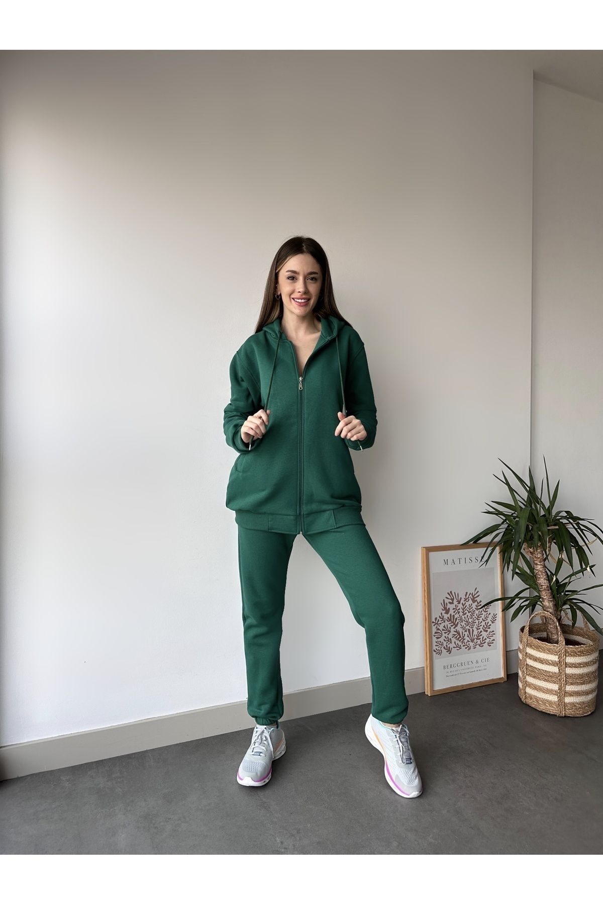 WOMEN'S THREE THREAD HOODED LONG TRACKSUIT SET MODERN MOLD