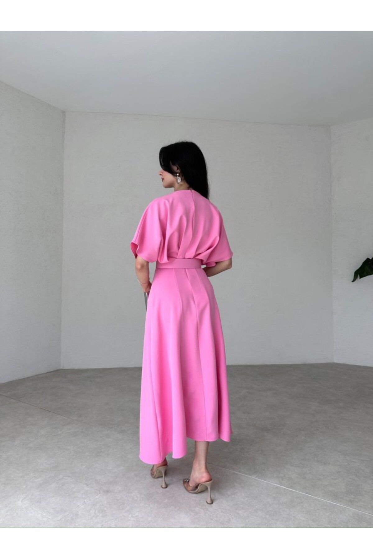 Afiş Butik-Midilanges Kleid mit Gürteldetail 2