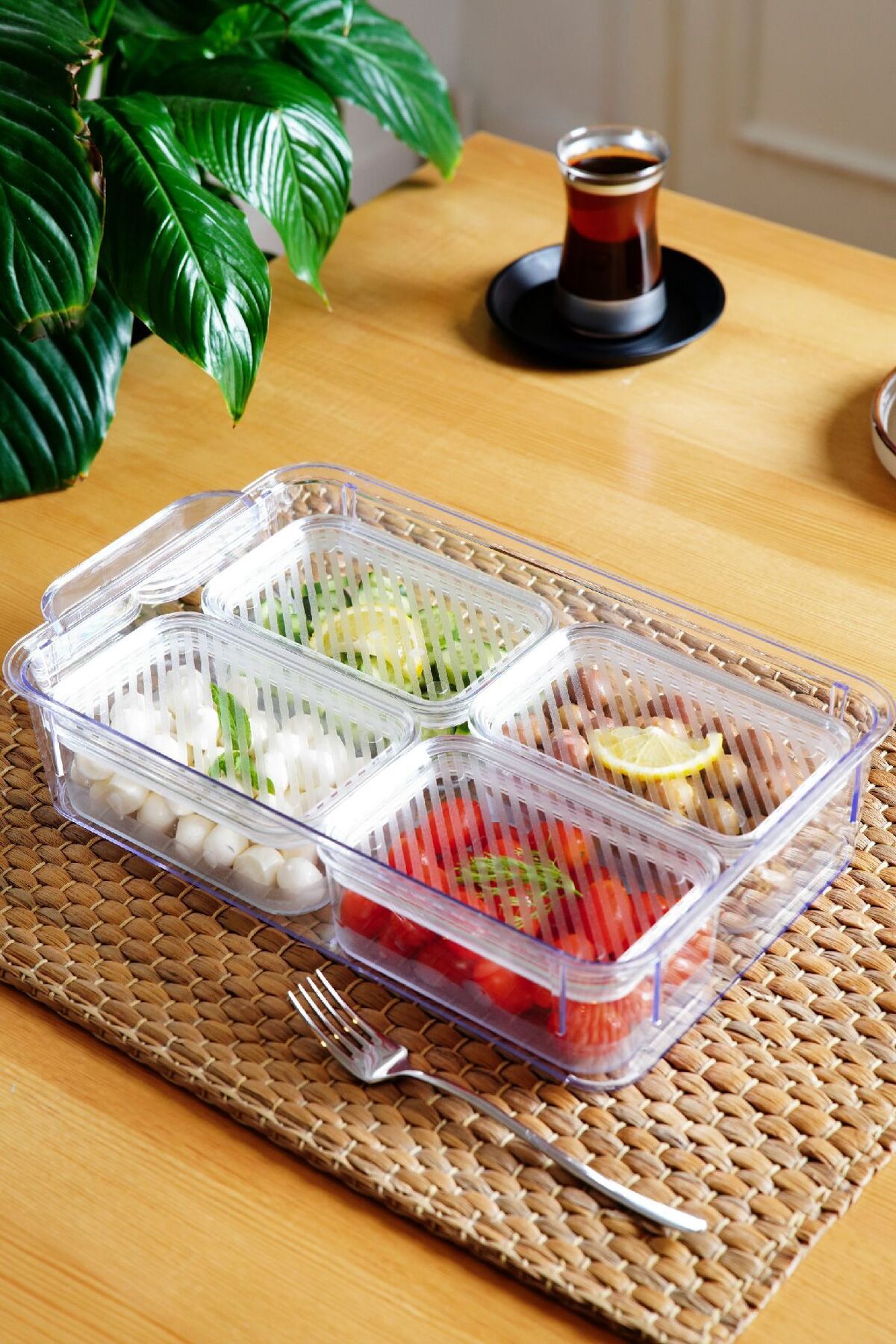 Vienev-5-Compartment Multi-Purpose Transparent Storage Container Set with Lid 3