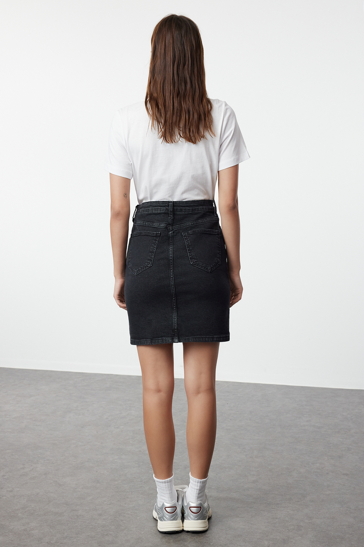 Trendyolmilla  Siyah Yüksek Bel Mini Comfort/Esnek Denim Etek TWOSS20ET0241 - Görsel 5