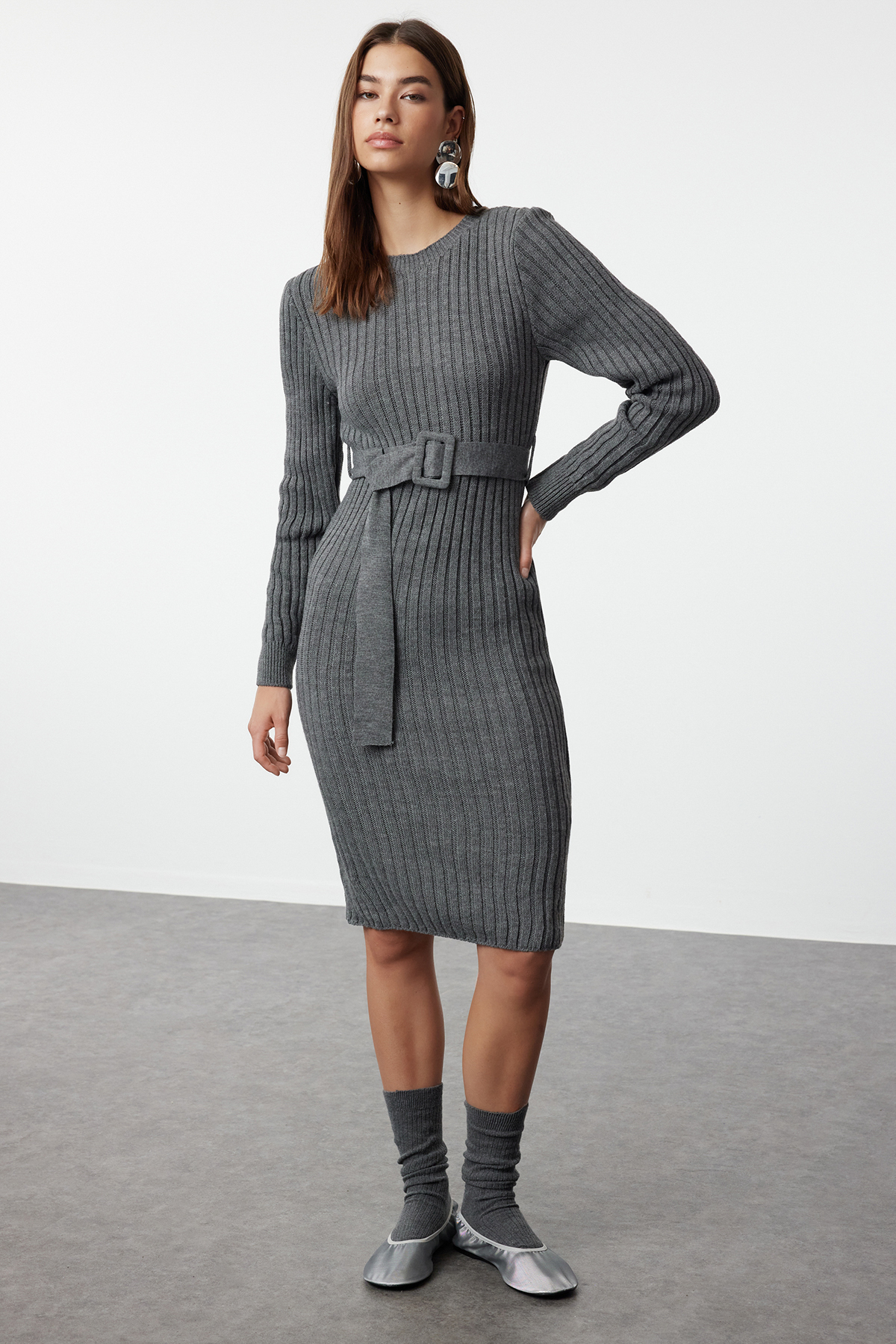 Trendyolmilla Antrasit Mini Triko Kemerli Elbise TWOAW23EL00444