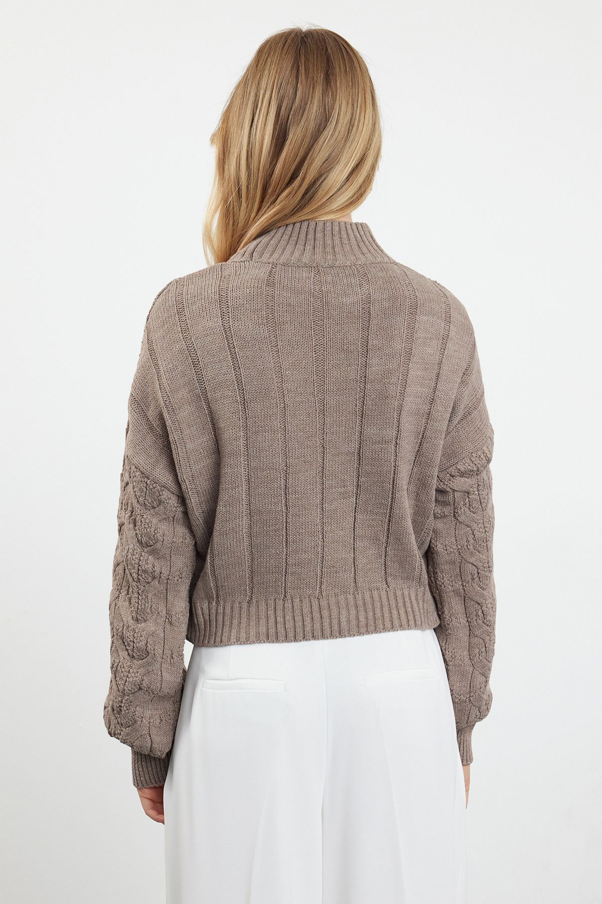 Trendyol Collection-Nerz Crop Stehkragen Pullover TWOAW22KZ1634 5