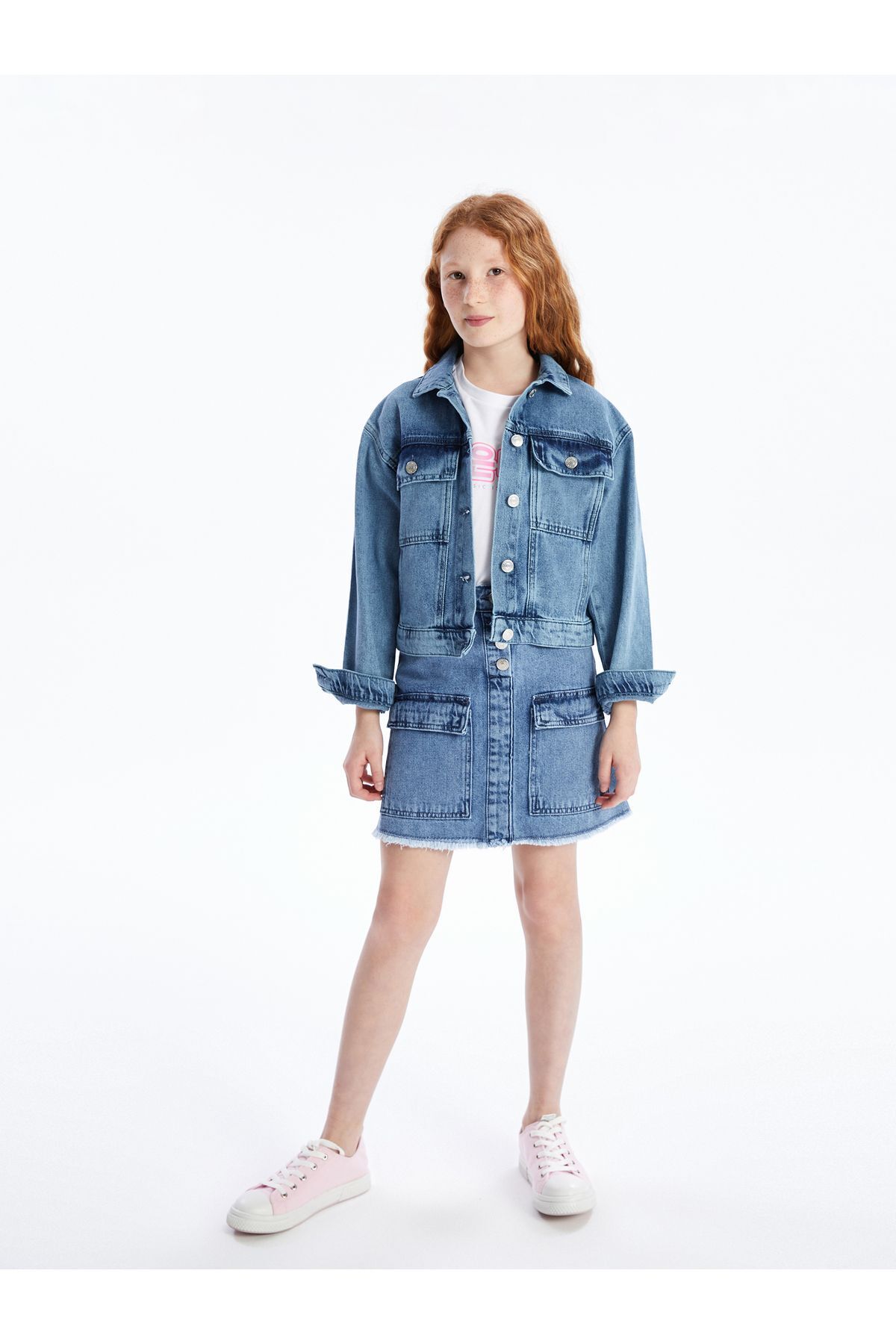 complete the look image