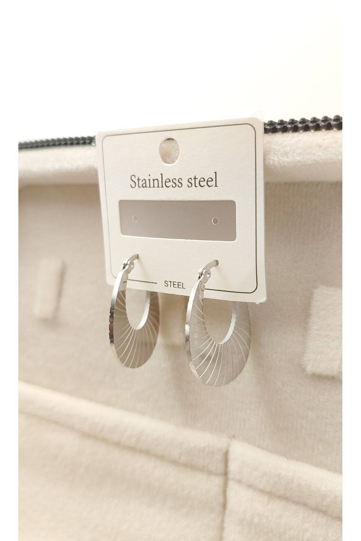 Otantik Halka Çelik Küpe