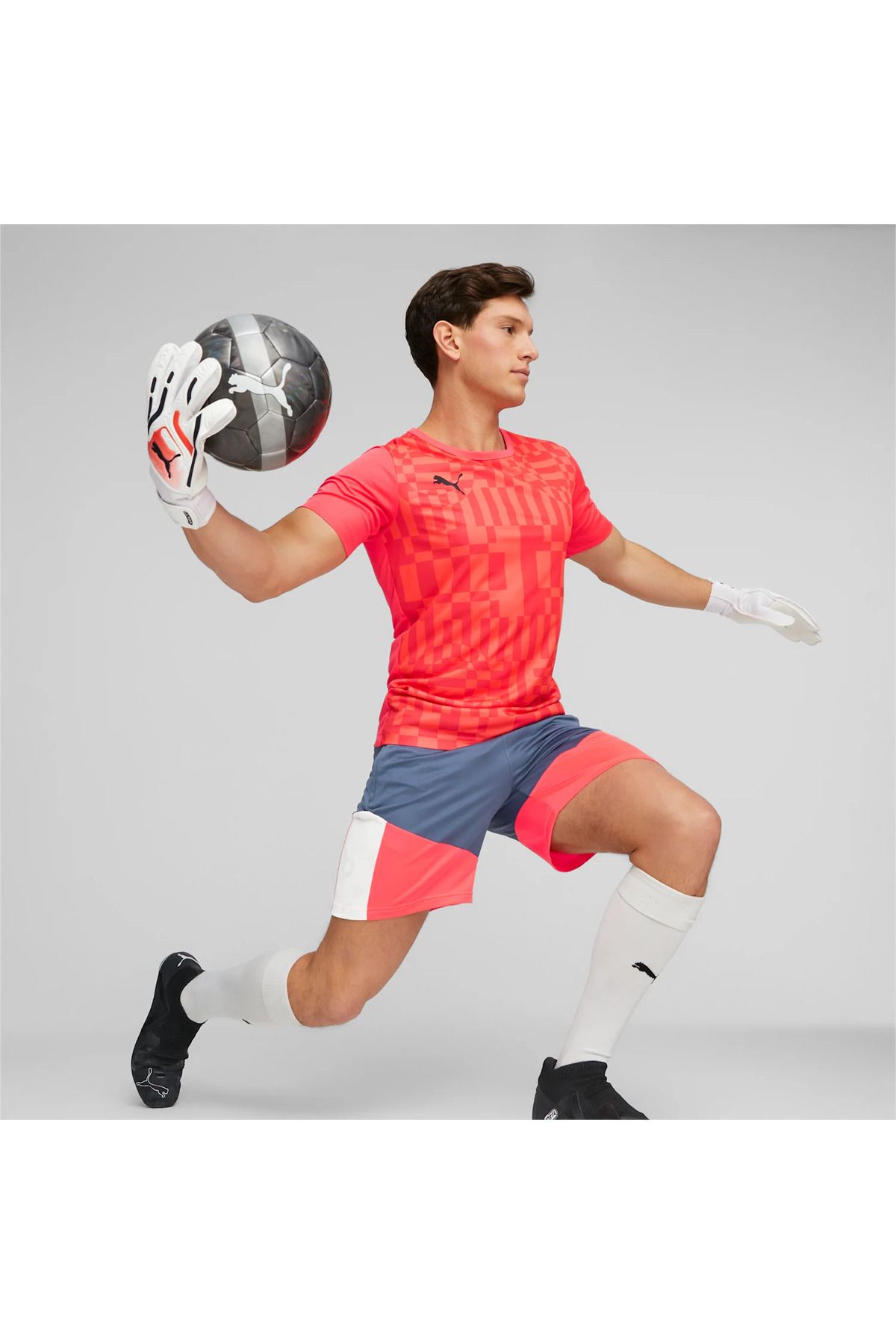 دستکش دروازه بان سفید مردانه Glove Goaleeper Play Ultra RC 041862 01 Puma