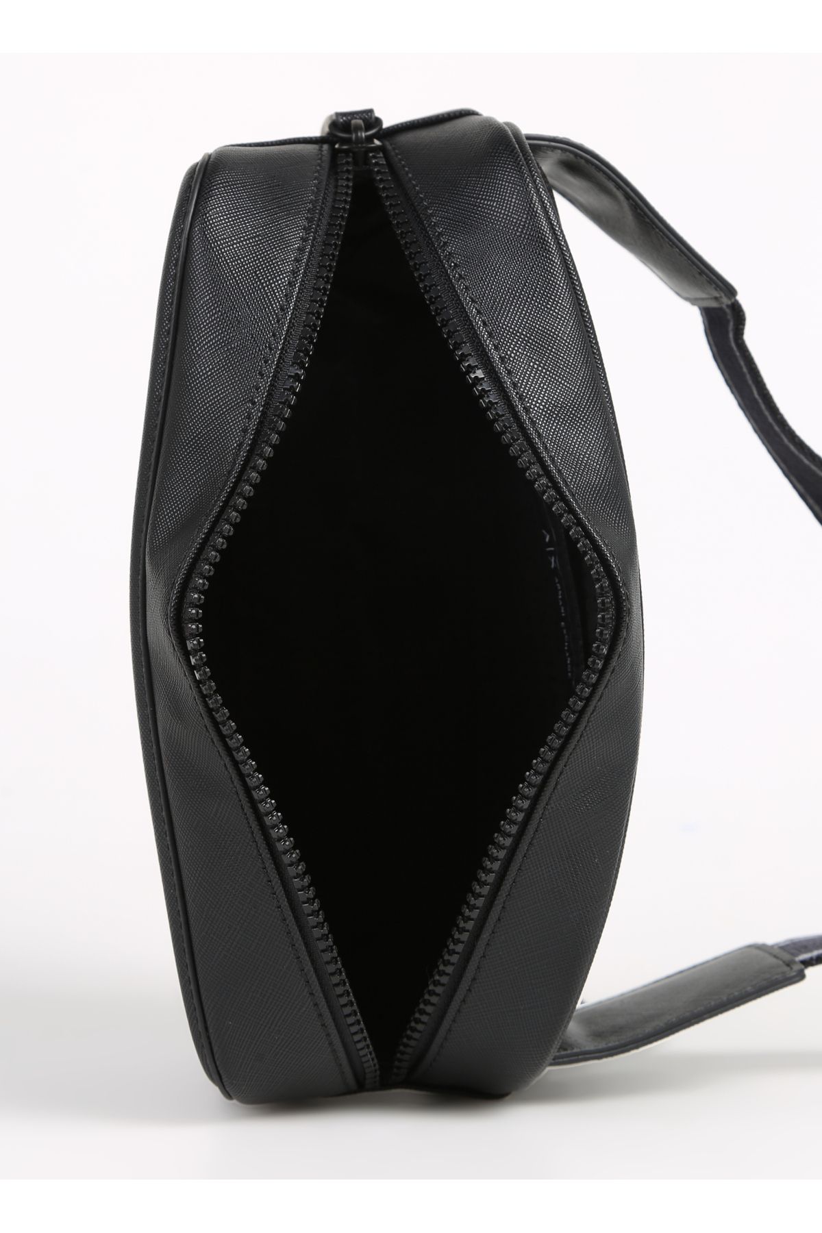 کیف کمری مردانه کمر سیاه 952655 4R836 00020 Armani Exchange