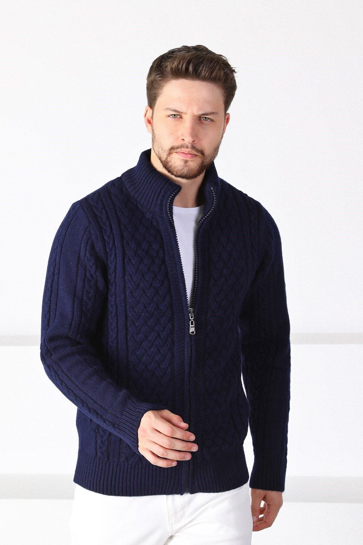 Ferraro  Erkek Lacivert Fermuarlı Kalın Yün Triko Hırka