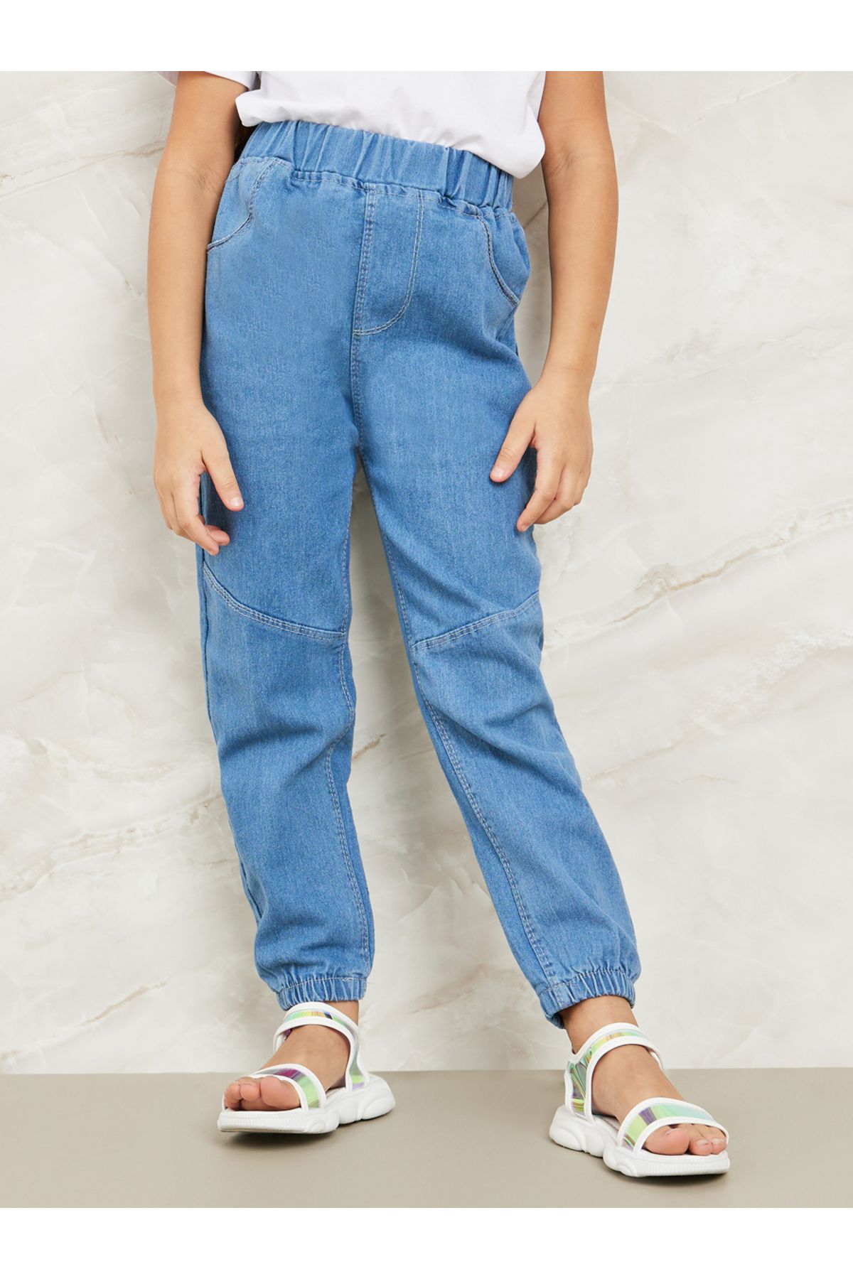 Styli-Pocket Detail Jogger Jeans 2