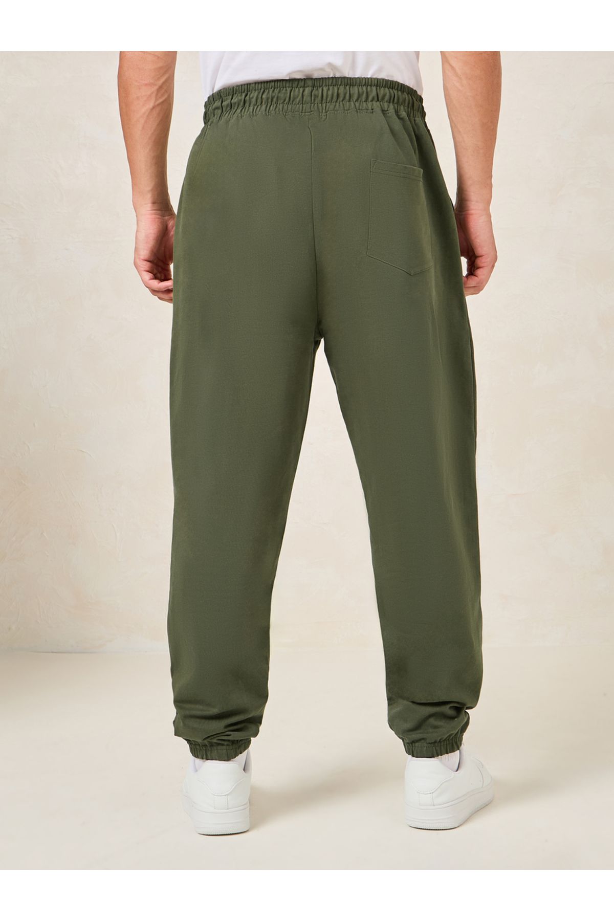 Styli-Minimal Print Oversized Joggers with Elasticated Hem 4
