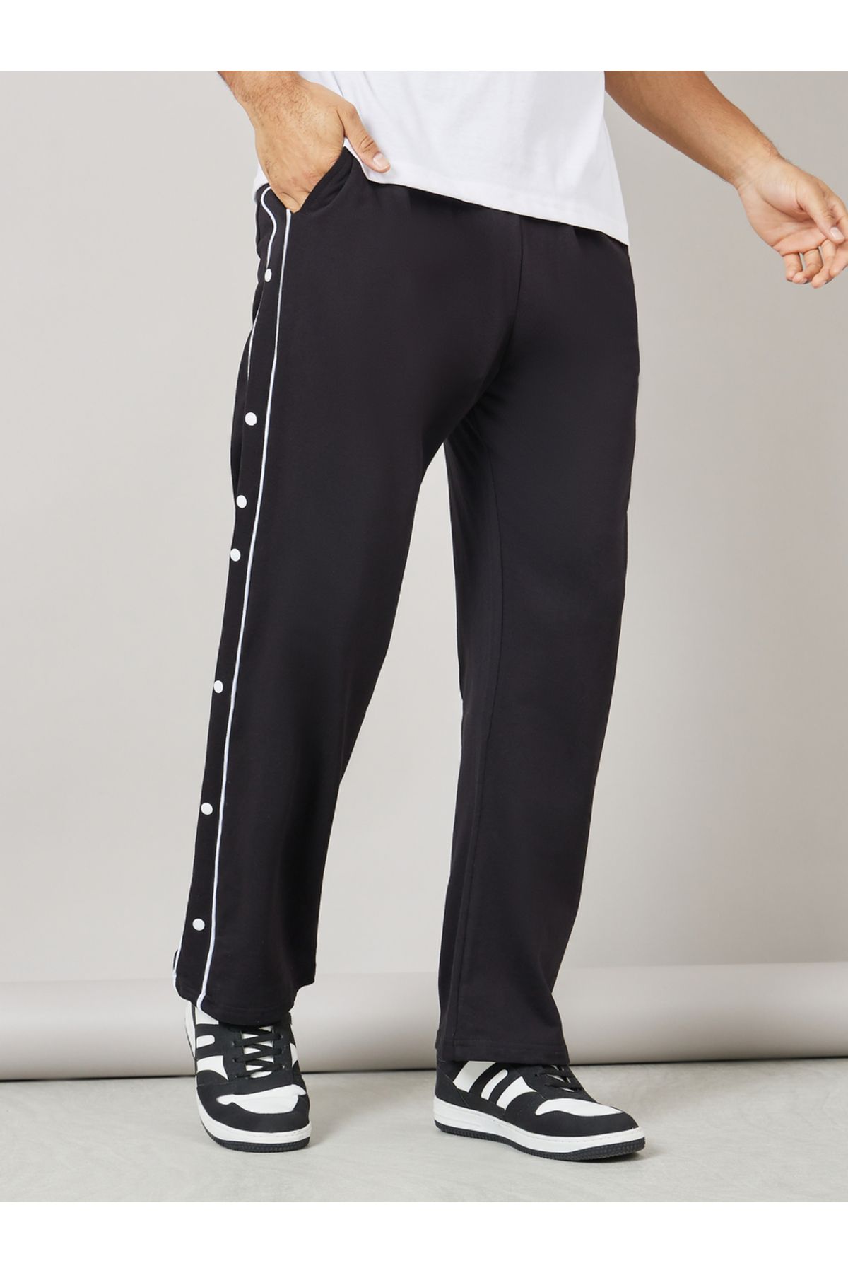 complete the look image